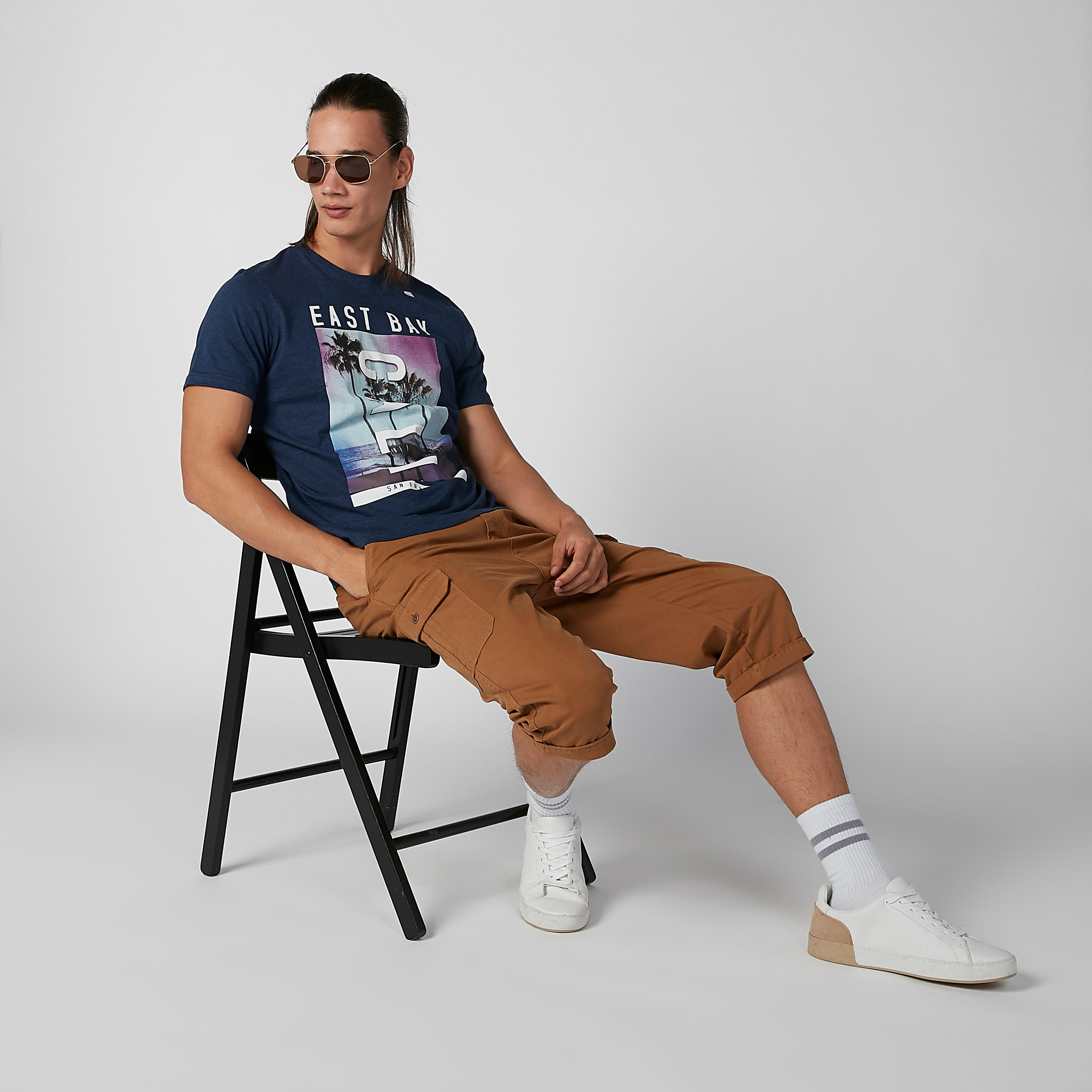 تيشيرت مستدام بياقة ضيّقة وأكمام قصيرة وطبعات -men-clothing-tshirtsandpolos-tshirts-image-2