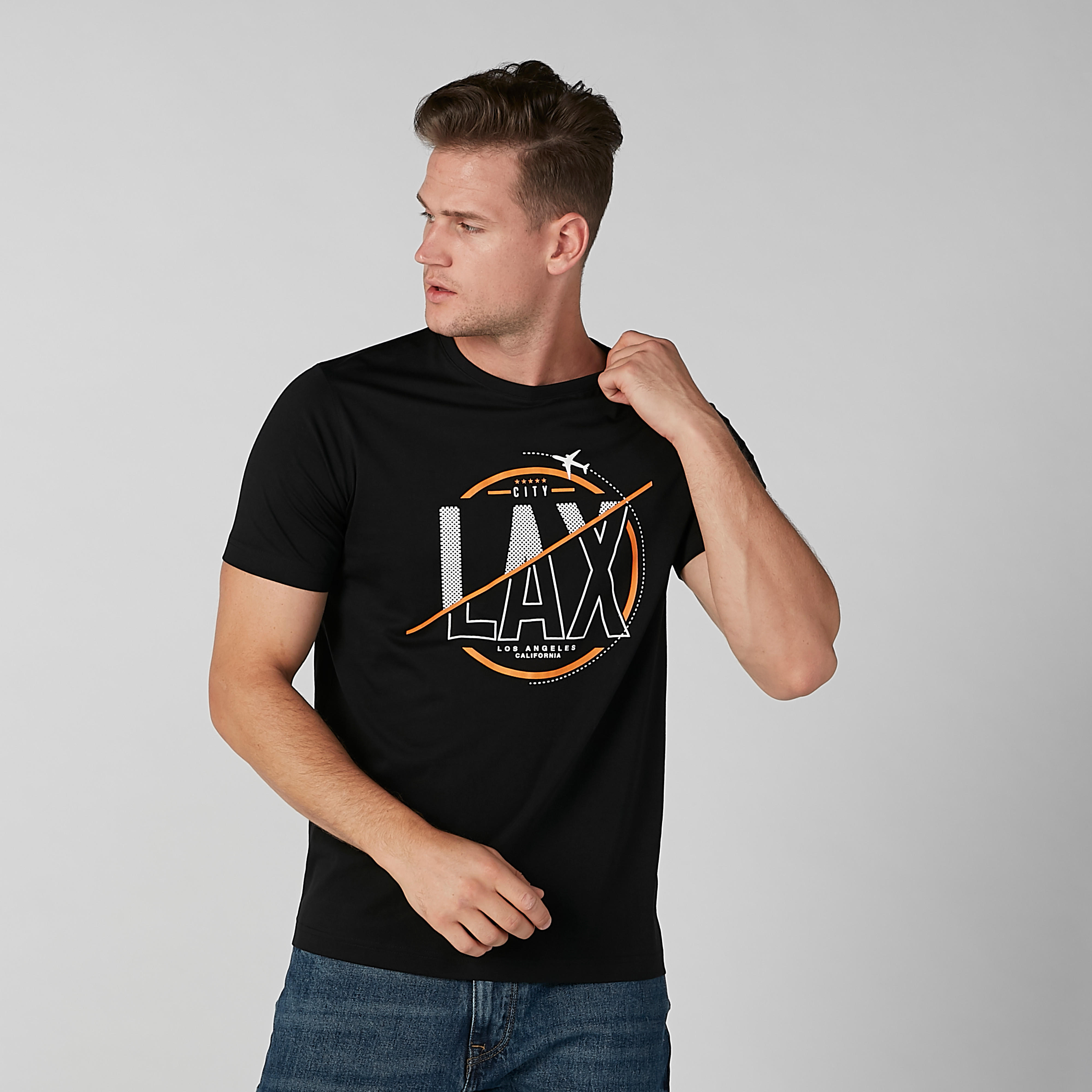 تيشيرت بياقة ضيقة وأكمام قصيرة وطبعات-men-clothing-tshirtsandpolos-tshirts-image-4