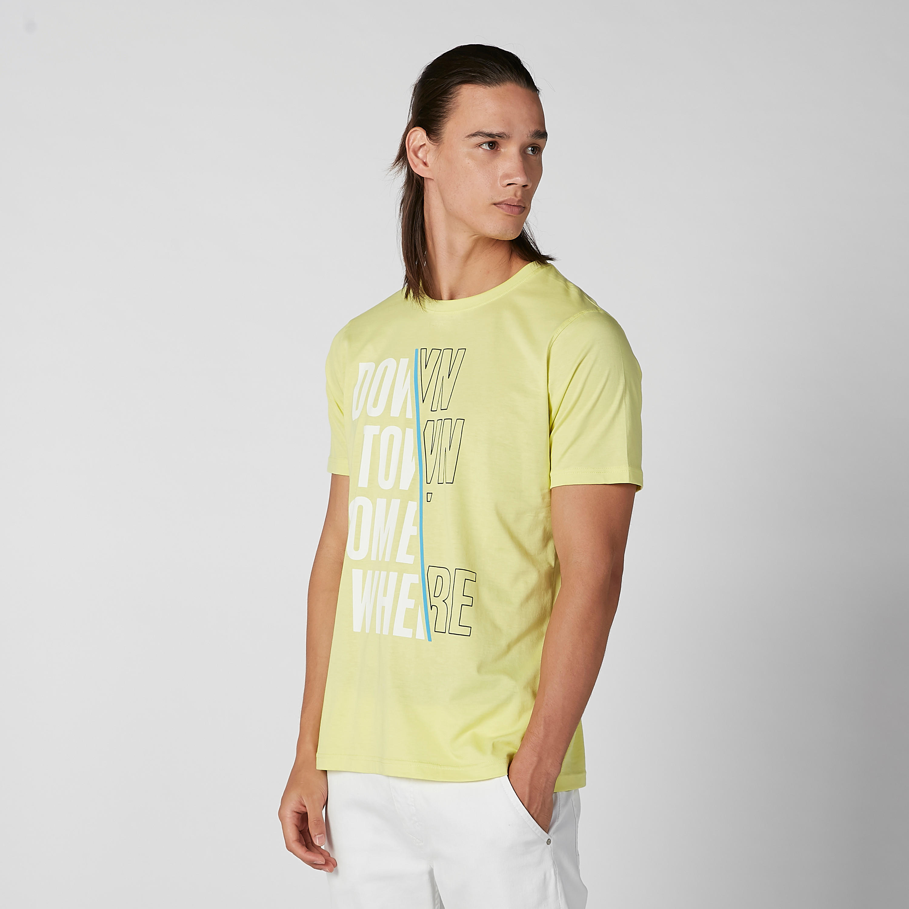 تيشيرت سليم بياقة مستديرة وأكمام قصيرة وطبعات-men-clothing-tshirtsandpolos-tshirts-image-1