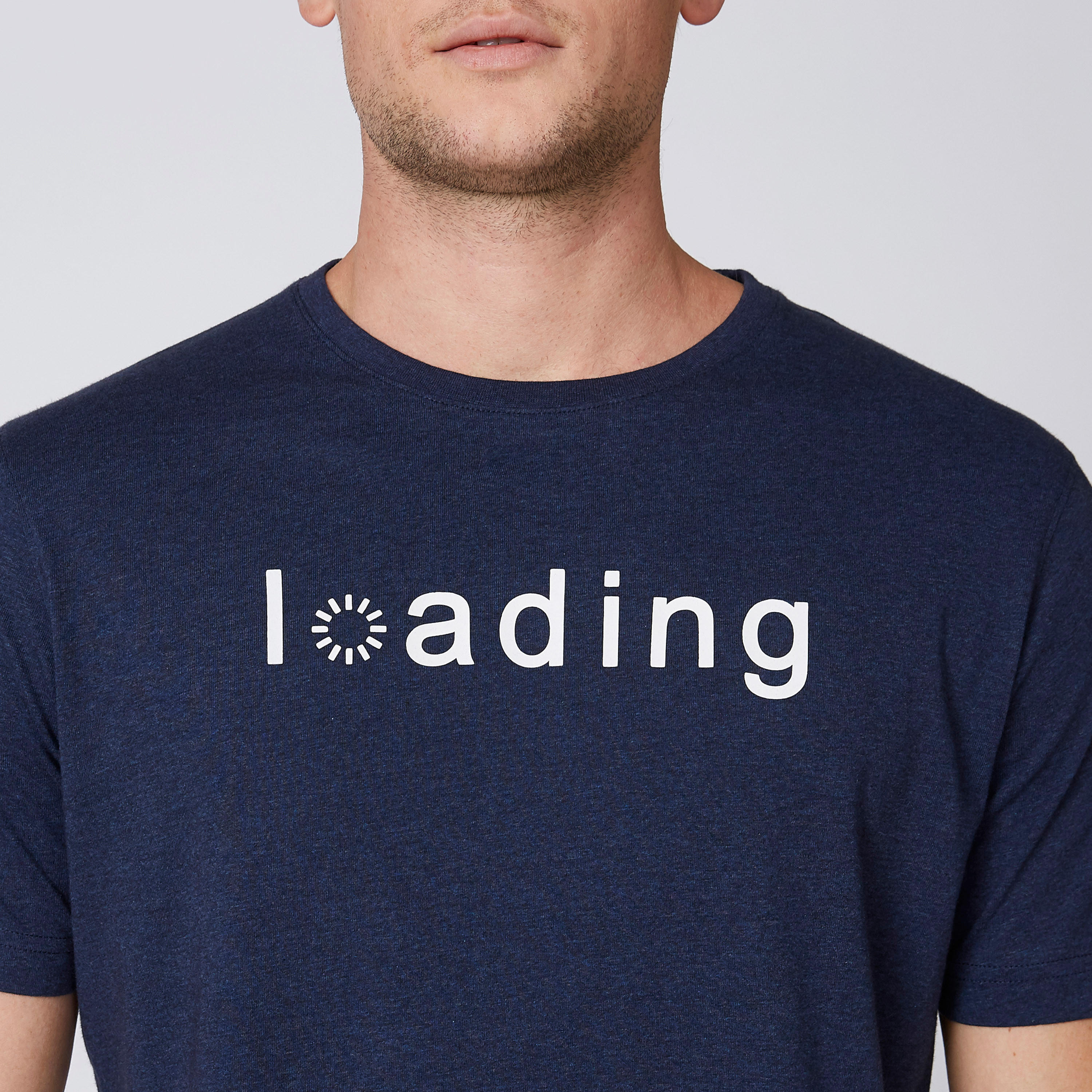 تيشيرت بياقة ضيقة وأكمام قصيرة وطبعات-men-clothing-tshirtsandpolos-tshirts-image-4