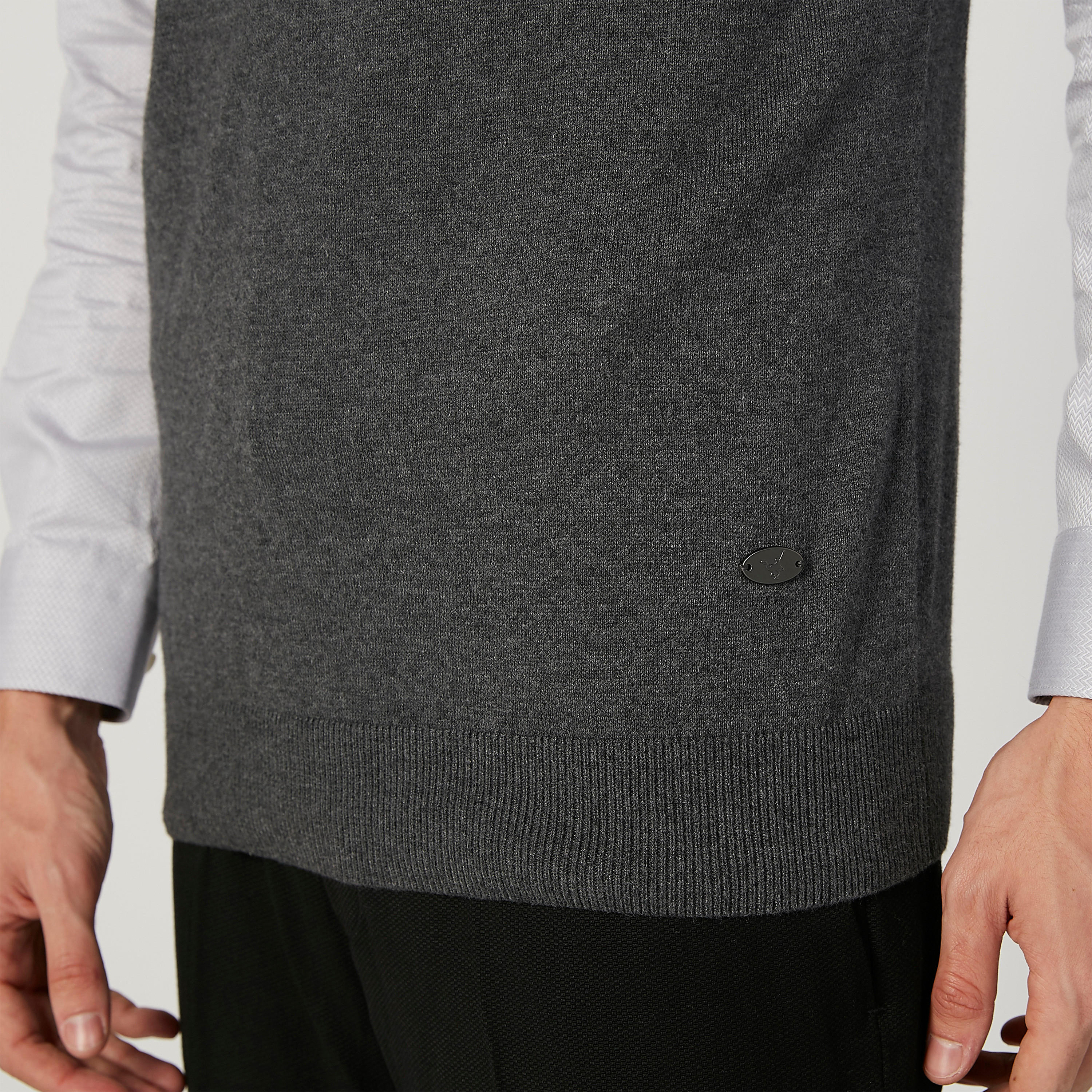 كنزة بارزة الملمس دون أكمام بياقة V-men-clothing-sweatersandpullovers-image-3