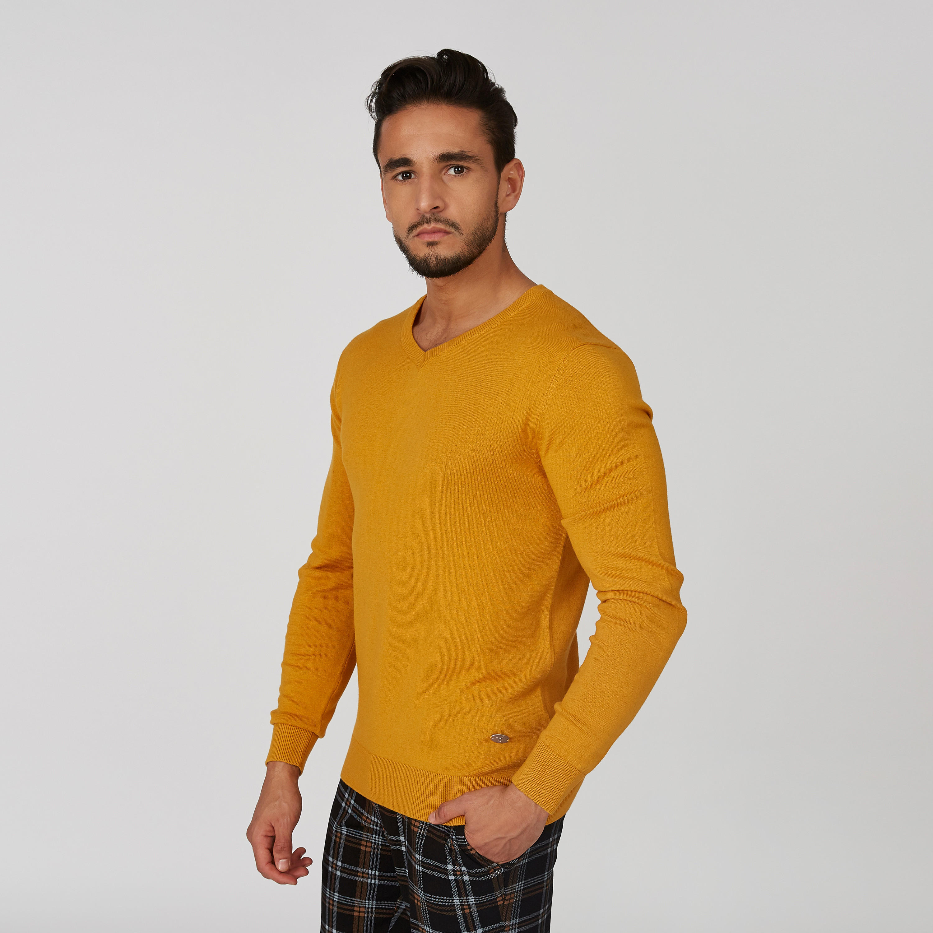 كنزة بارزة الملمس بياقة V وأكمام طويلة-men-clothing-sweatersandpullovers-image-2