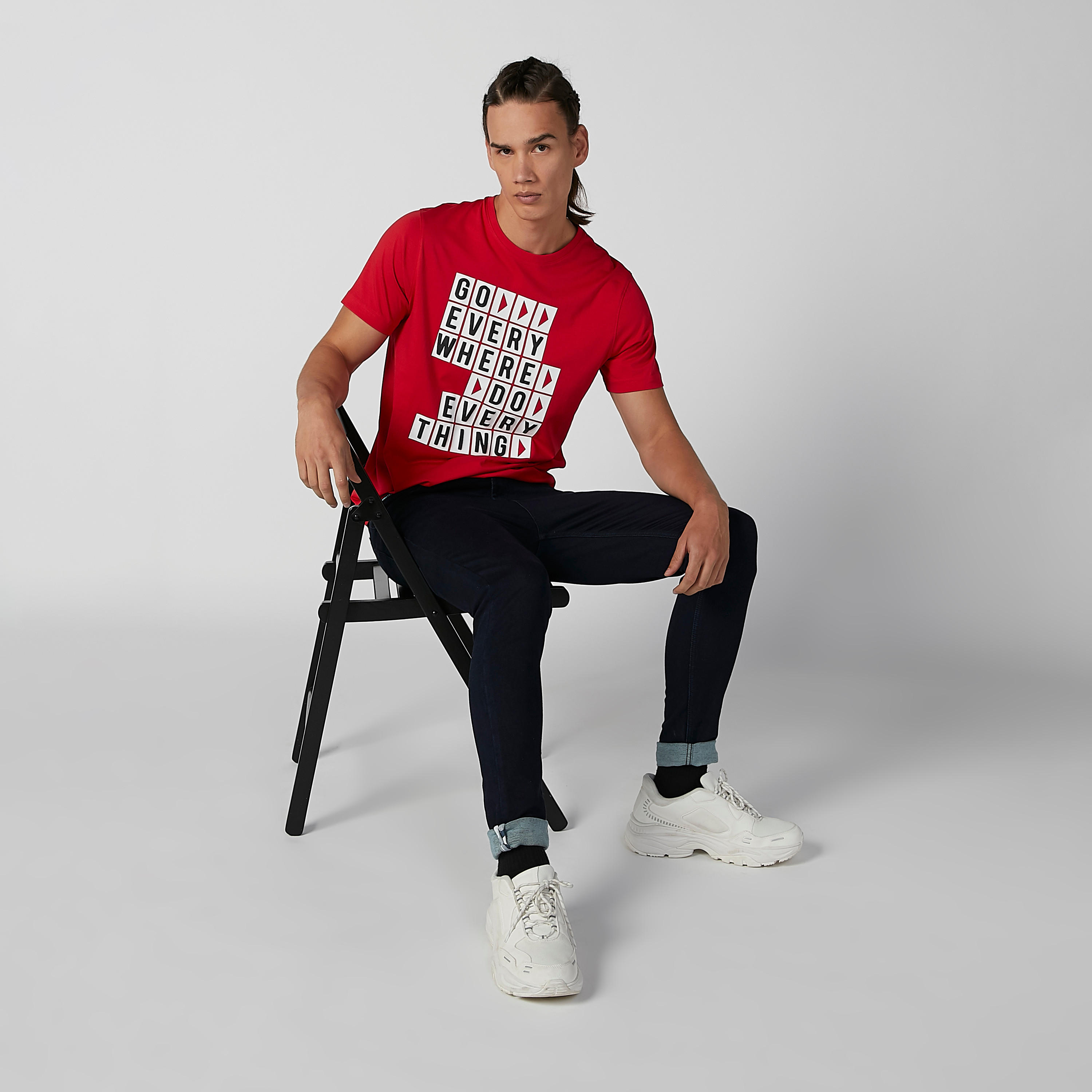 تيشيرت بياقة مستديرة وأكمام قصيرة وطبعات-men-clothing-tshirtsandpolos-tshirts-image-1