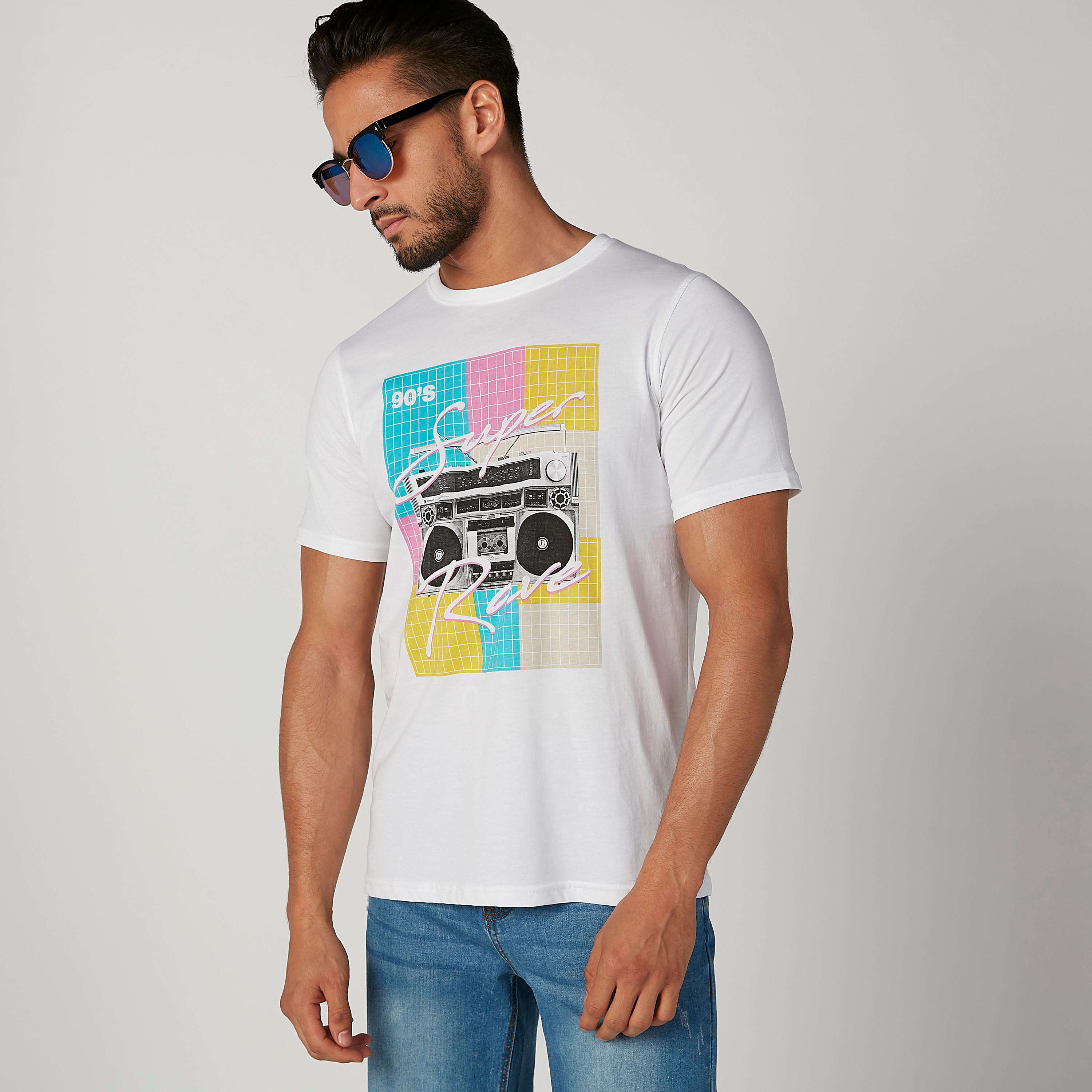 تيشيرت سليم بياقة مستديرة وأكمام قصيرة وطبعات-men-clothing-tshirtsandpolos-tshirts-image-1