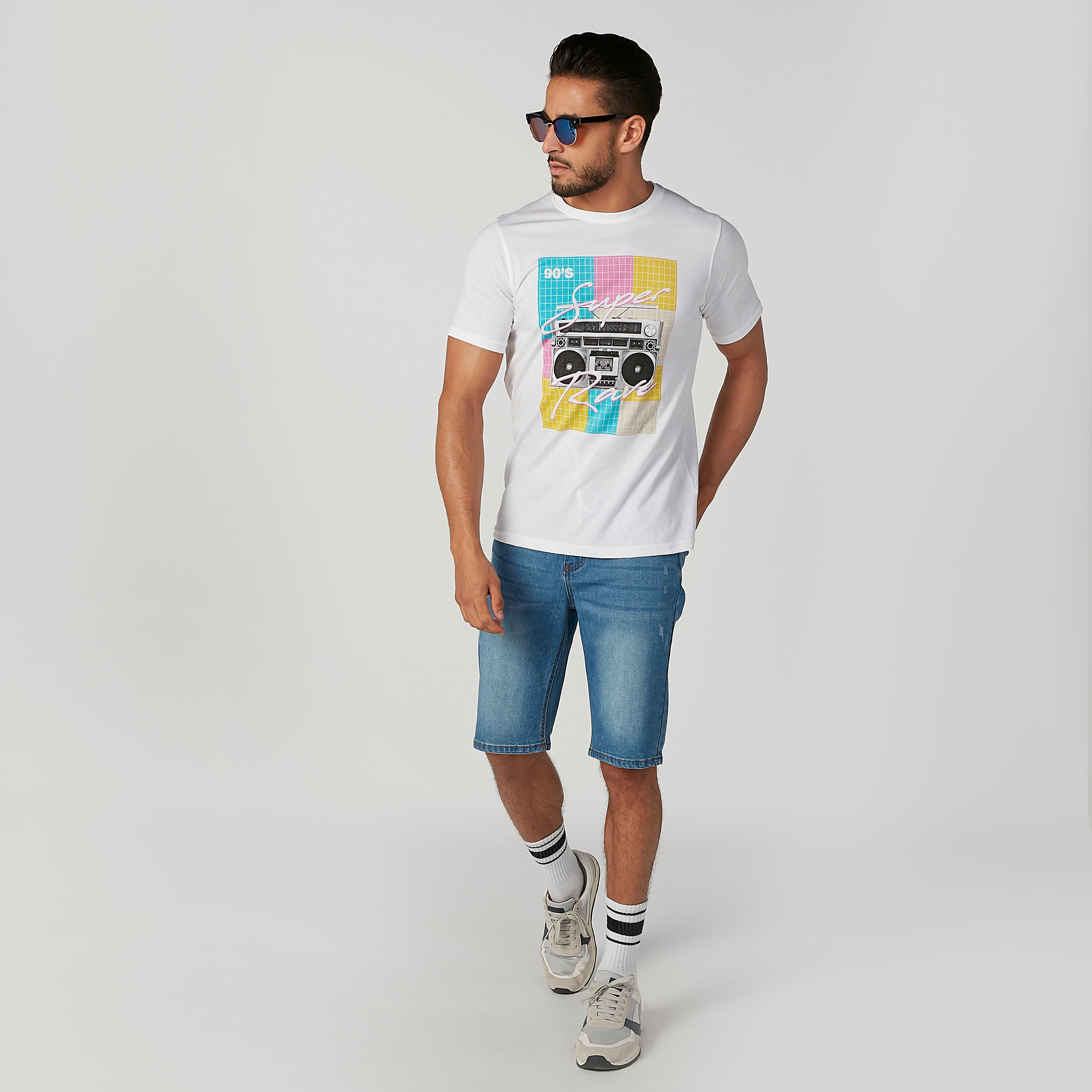 تيشيرت سليم بياقة مستديرة وأكمام قصيرة وطبعات-men-clothing-tshirtsandpolos-tshirts-image-3