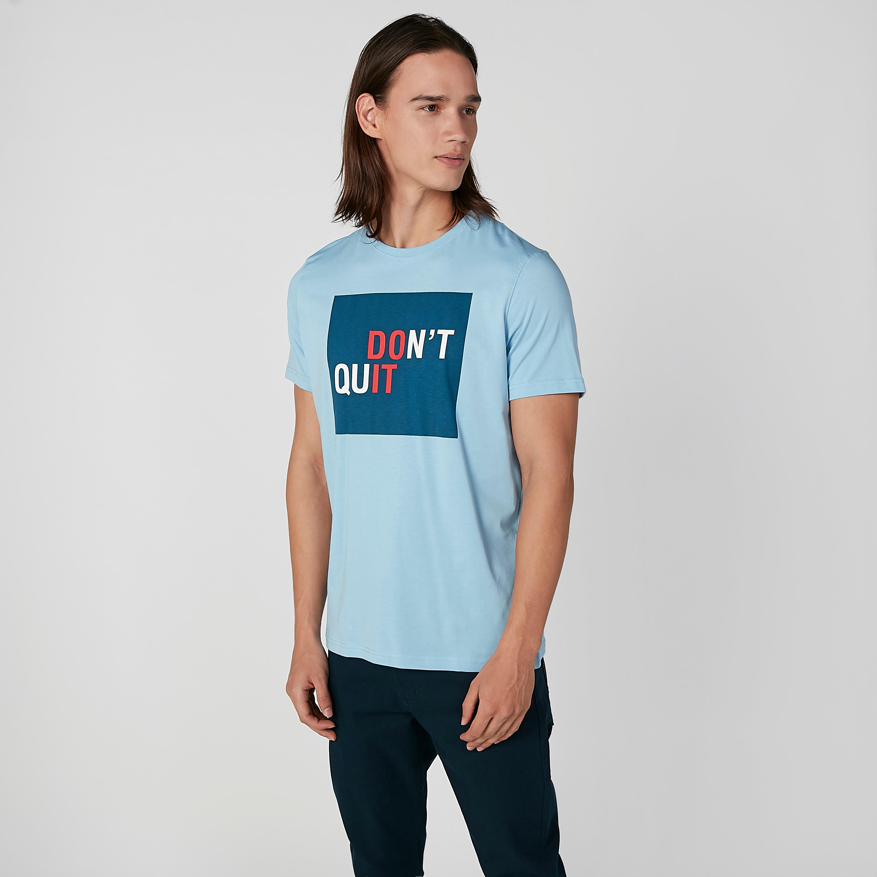 تيشيرت سليم بياقة مستديرة وأكمام قصيرة وطبعات-men-clothing-tshirtsandpolos-tshirts-image-2