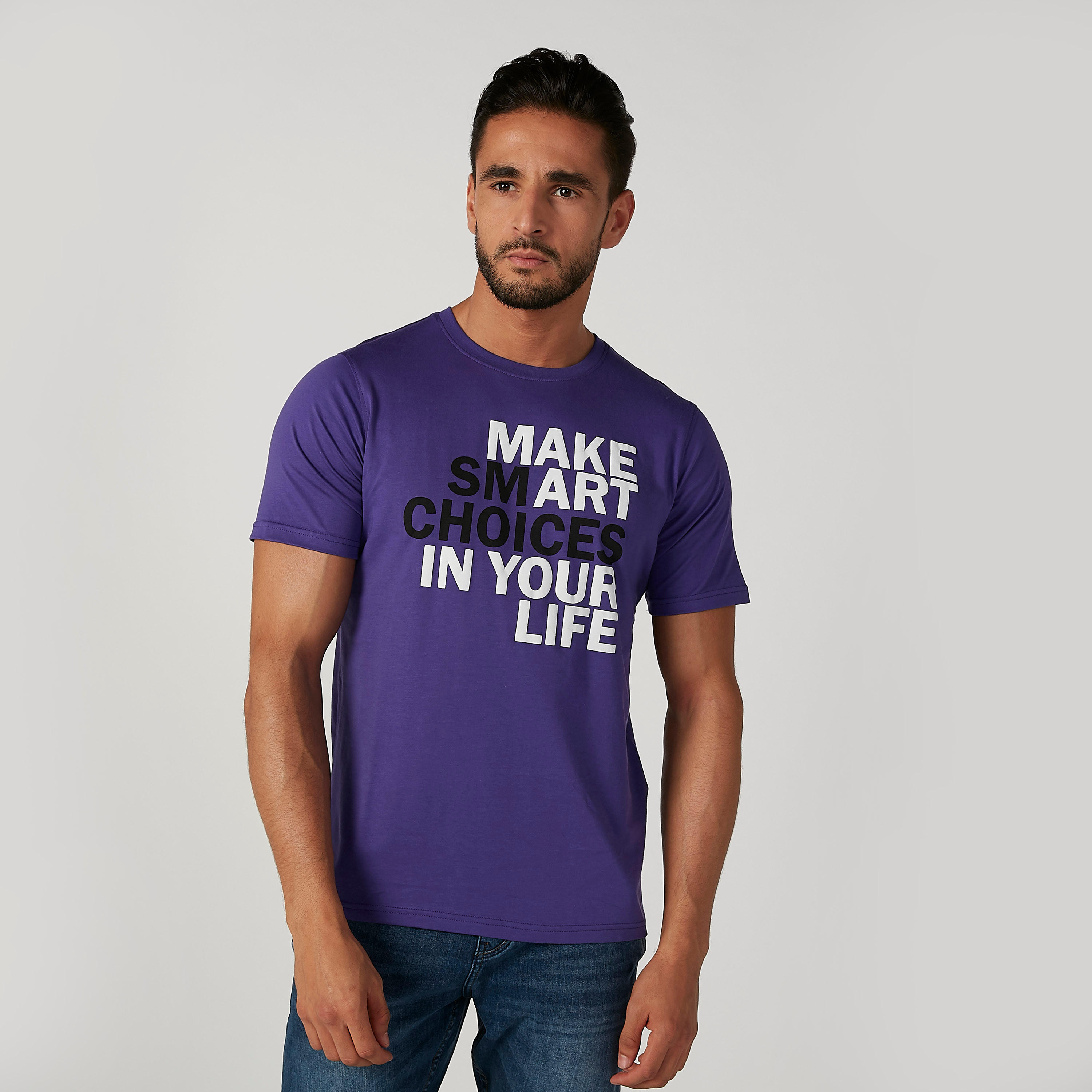 تيشيرت سليم بياقة مستديرة وأكمام قصيرة وطبعات-men-clothing-tshirtsandpolos-tshirts-image-1