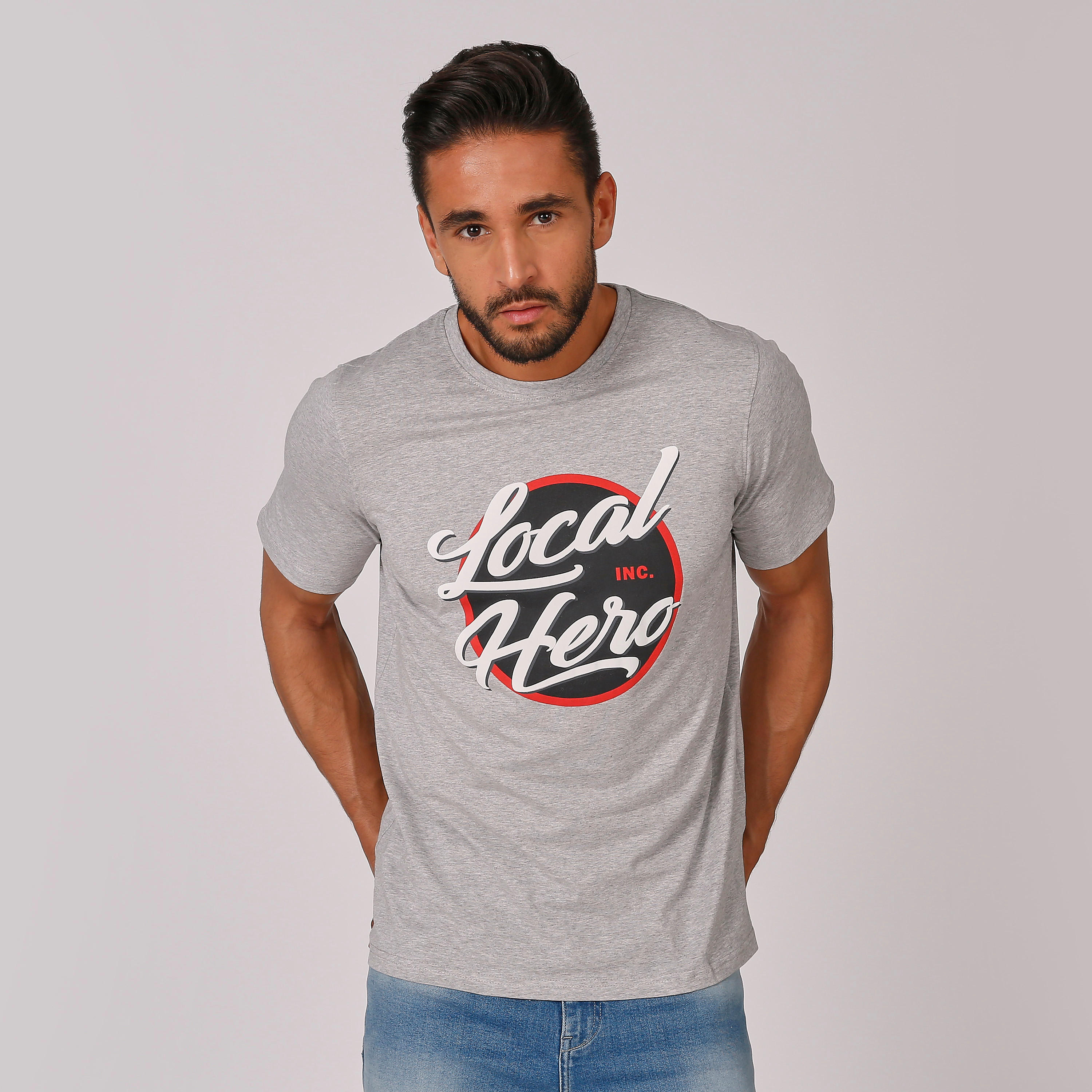 تيشيرت سليم بياقة مستديرة وأكمام قصيرة وطبعات-men-clothing-tshirtsandpolos-tshirts-image-1