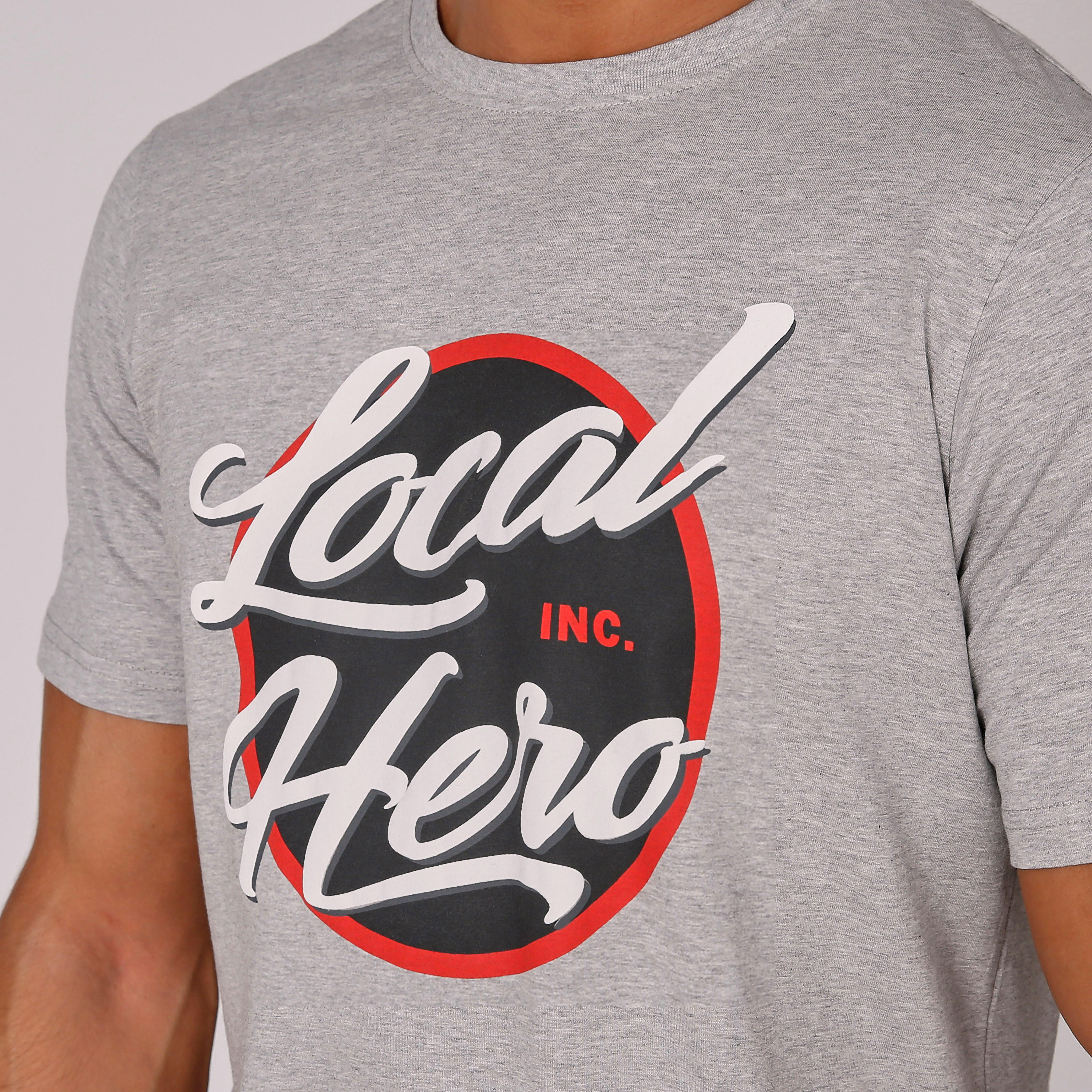 تيشيرت سليم بياقة مستديرة وأكمام قصيرة وطبعات-men-clothing-tshirtsandpolos-tshirts-image-4