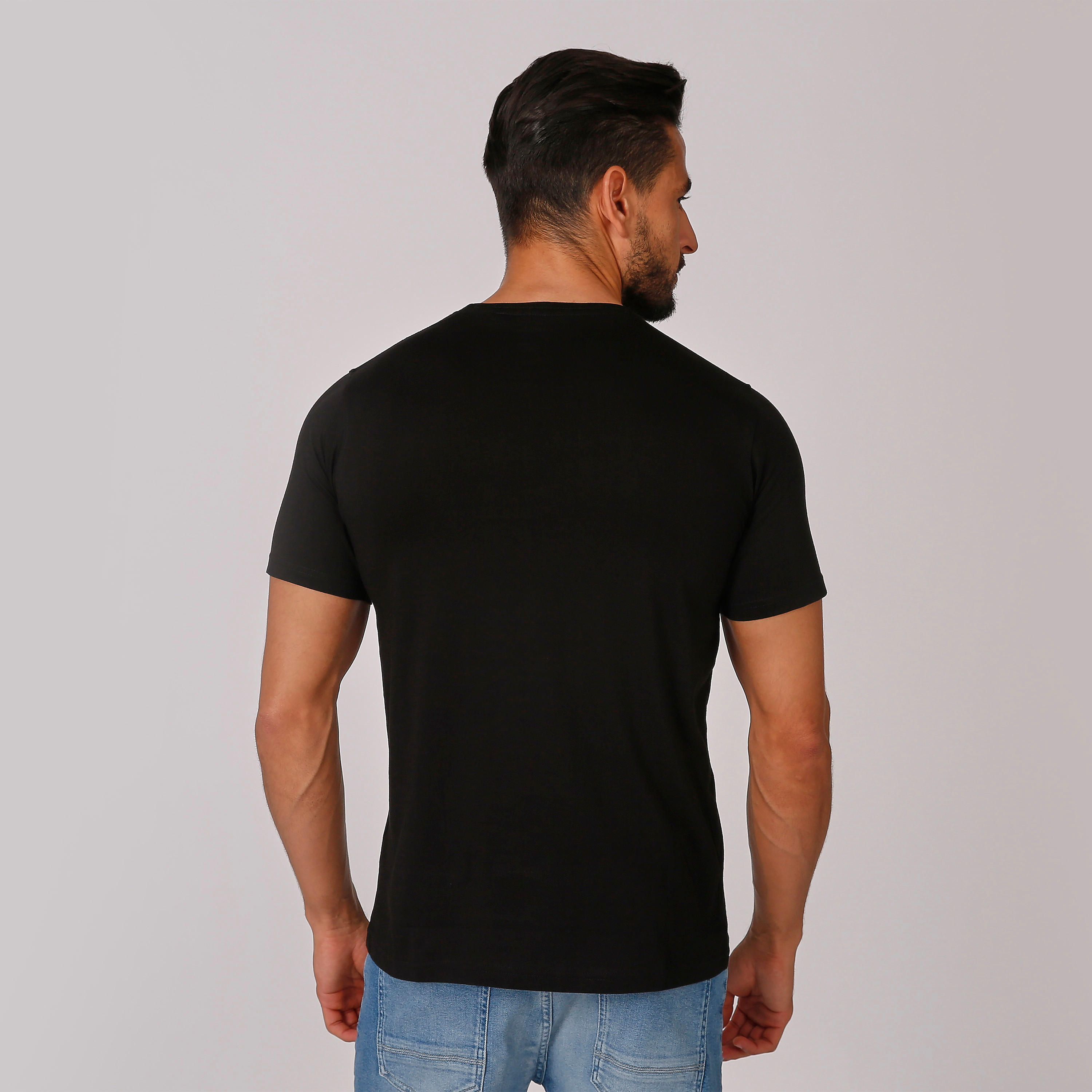 تيشيرت سليم بياقة مستديرة وأكمام قصيرة وطبعات-men-clothing-tshirtsandpolos-tshirts-image-2