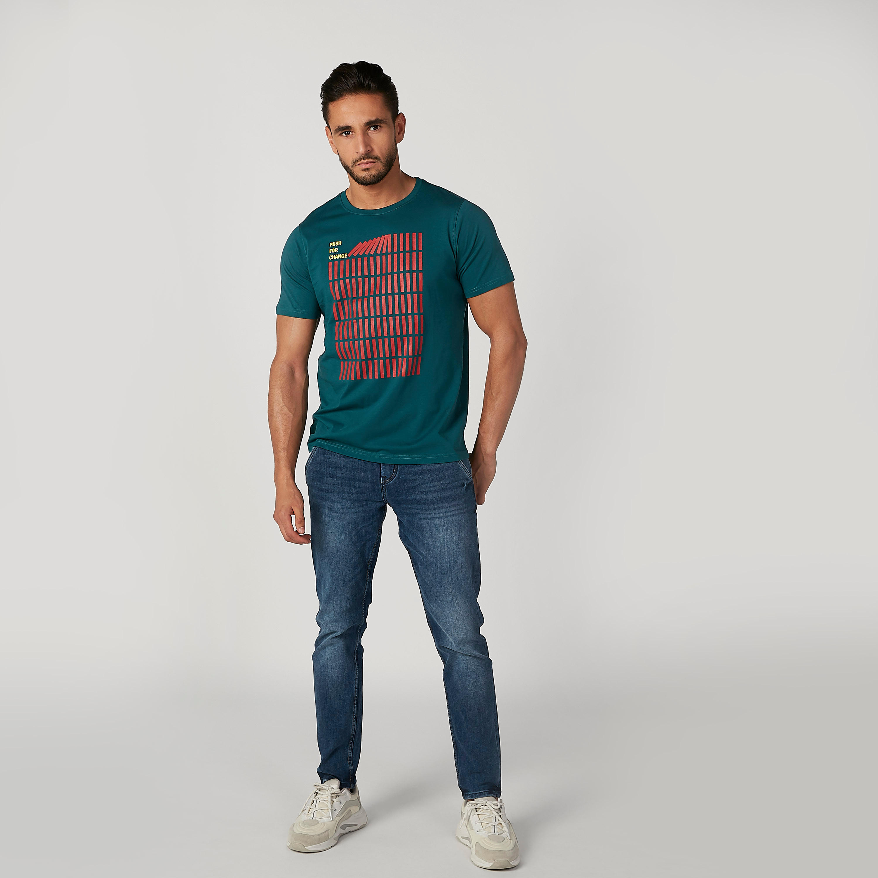 تيشيرت سليم بياقة مستديرة وأكمام قصيرة وطبعات-men-clothing-tshirtsandpolos-tshirts-image-2