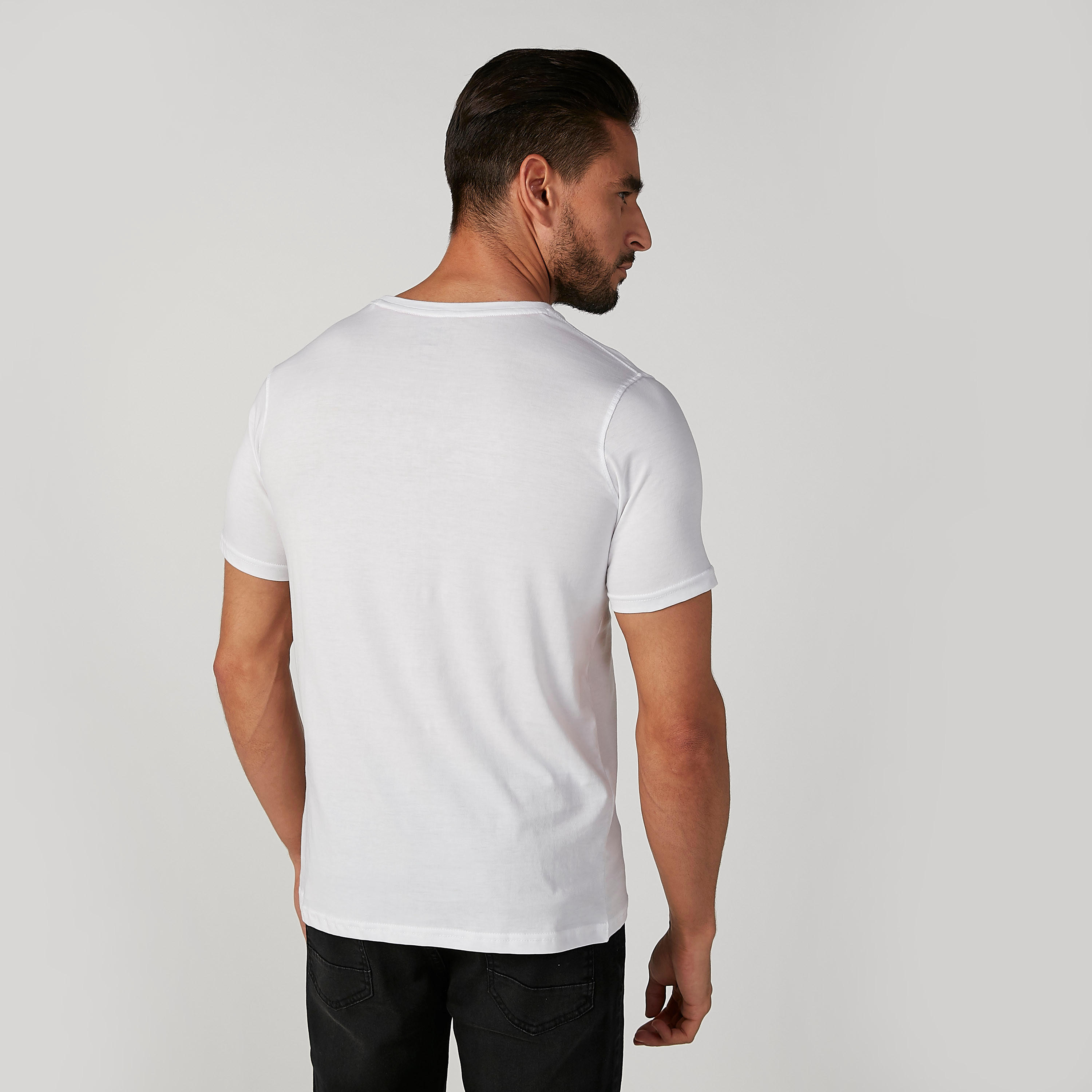 تيشيرت سليم بياقة مستديرة وأكمام قصيرة وطبعات-men-clothing-tshirtsandpolos-tshirts-image-2