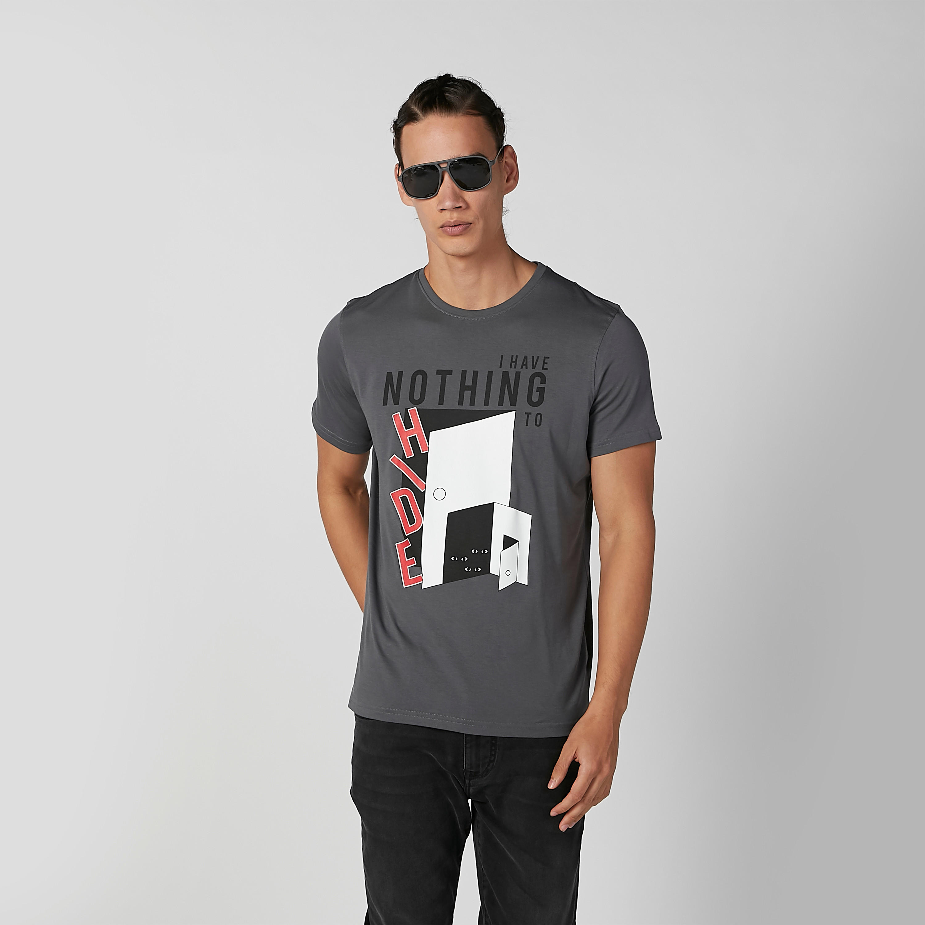 تيشيرت سليم بياقة مستديرة وأكمام قصيرة وطبعات-men-clothing-tshirtsandpolos-tshirts-image-2