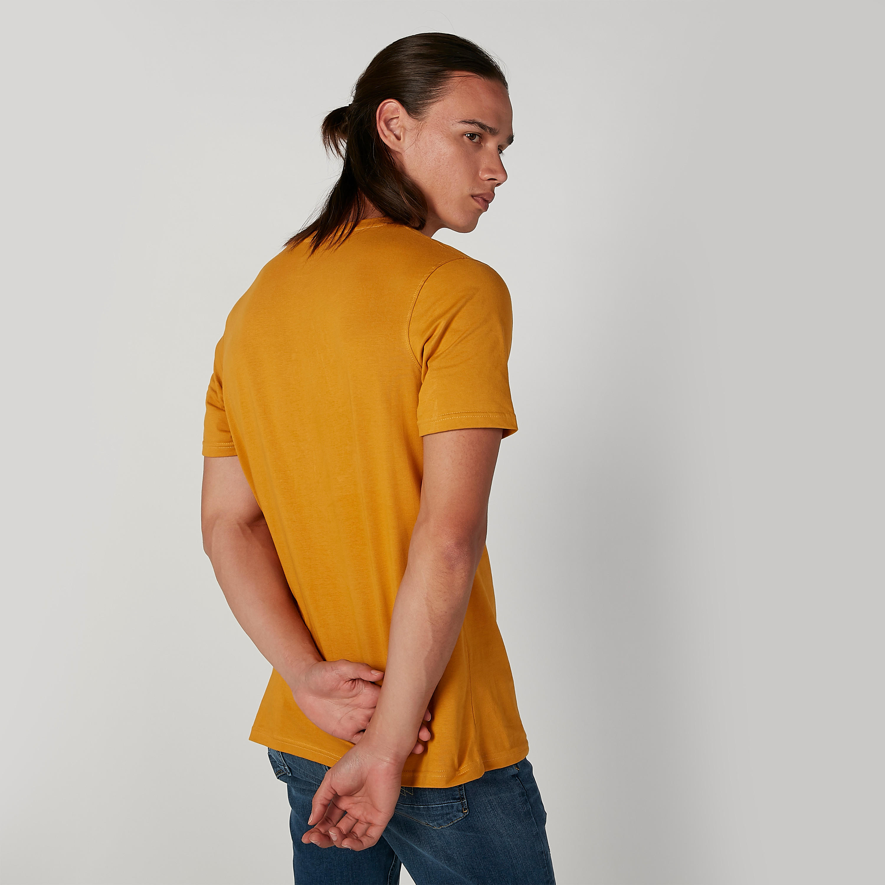 تيشيرت سادة بياقة مستديرة وأكمام قصيرة-men-clothing-tshirtsandpolos-tshirts-image-2