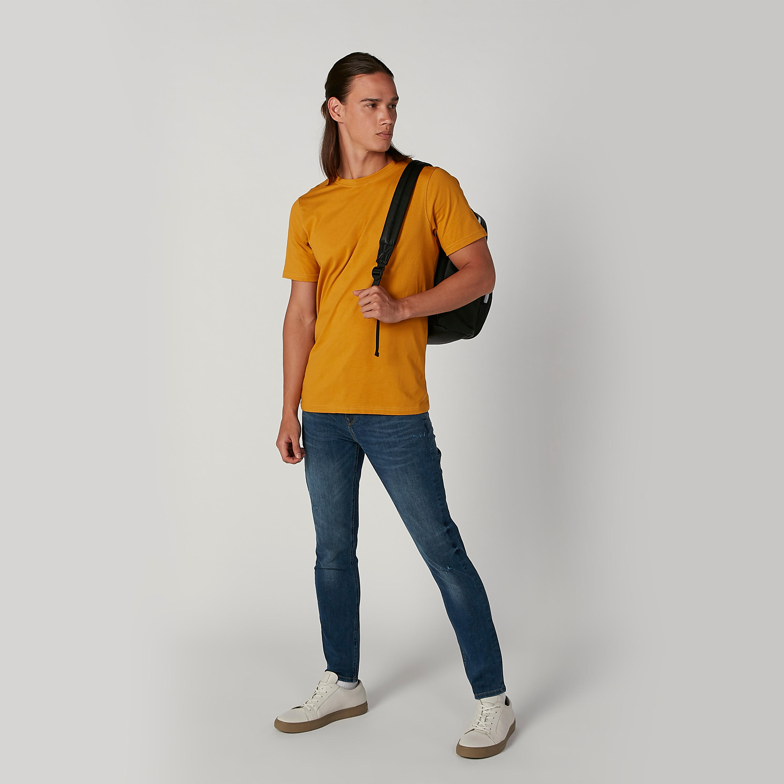 تيشيرت سادة بياقة مستديرة وأكمام قصيرة-men-clothing-tshirtsandpolos-tshirts-image-1