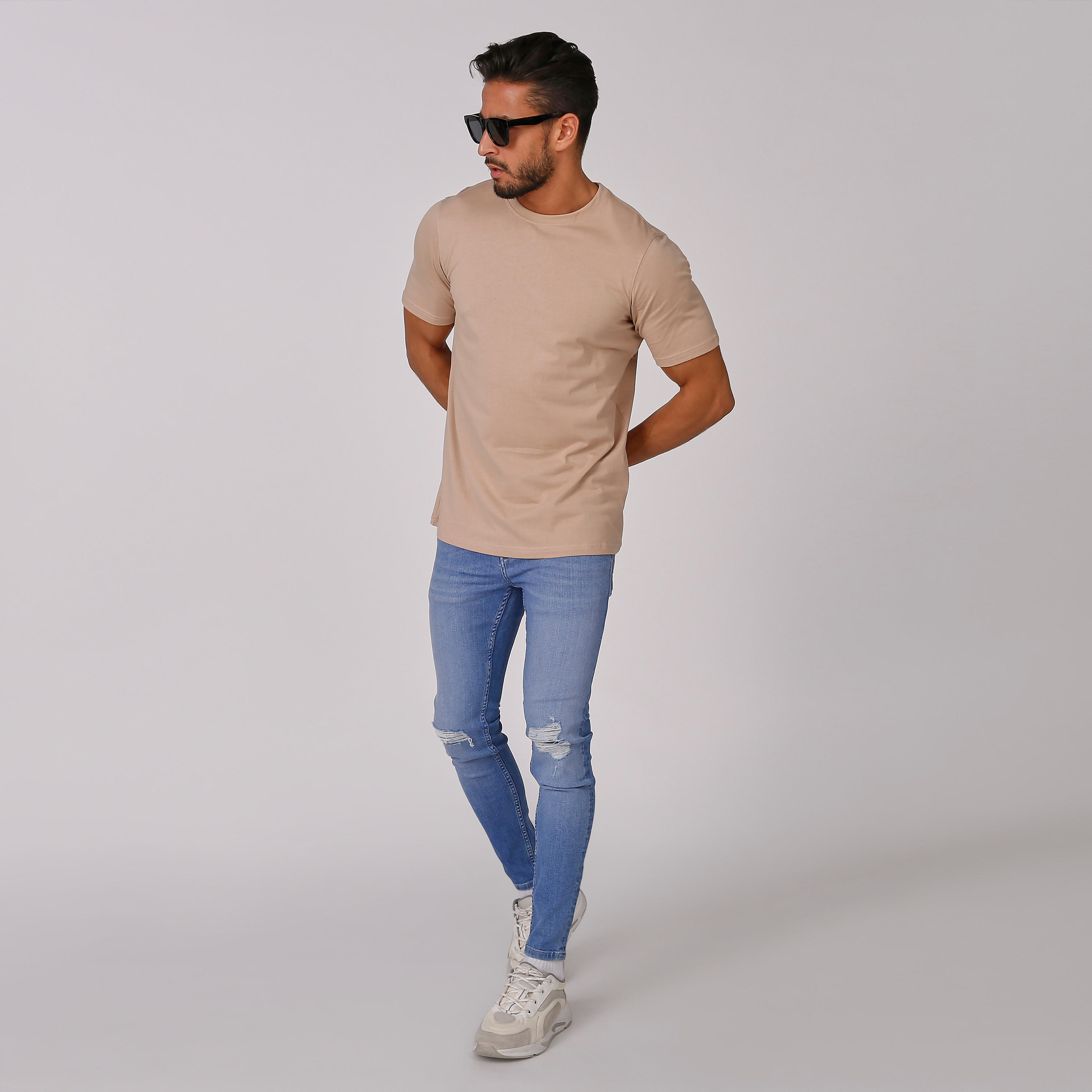 تيشيرت سادة بياقة مستديرة وأكمام قصيرة-men-clothing-tshirtsandpolos-tshirts-image-10
