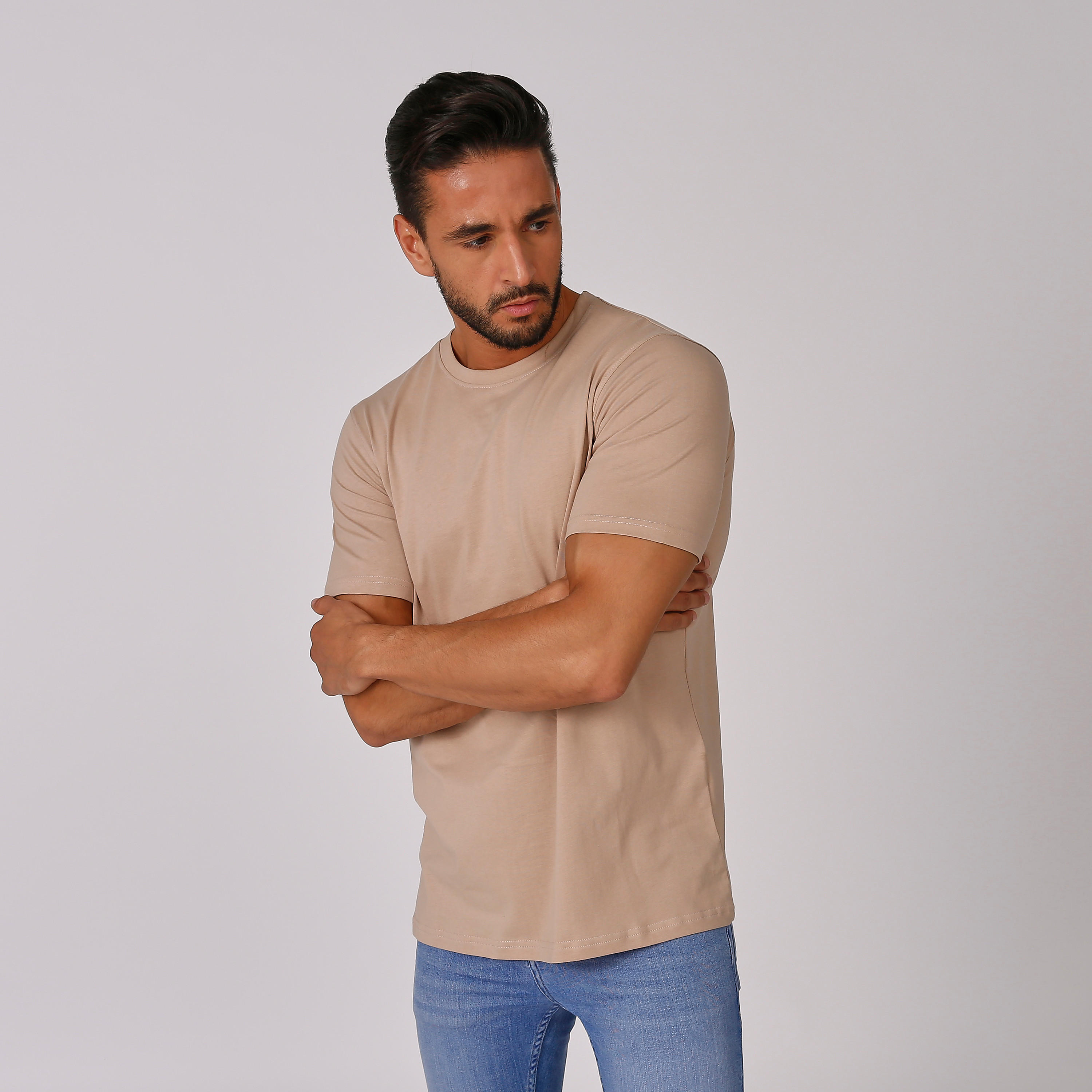 تيشيرت سادة بياقة مستديرة وأكمام قصيرة-men-clothing-tshirtsandpolos-tshirts-image-12