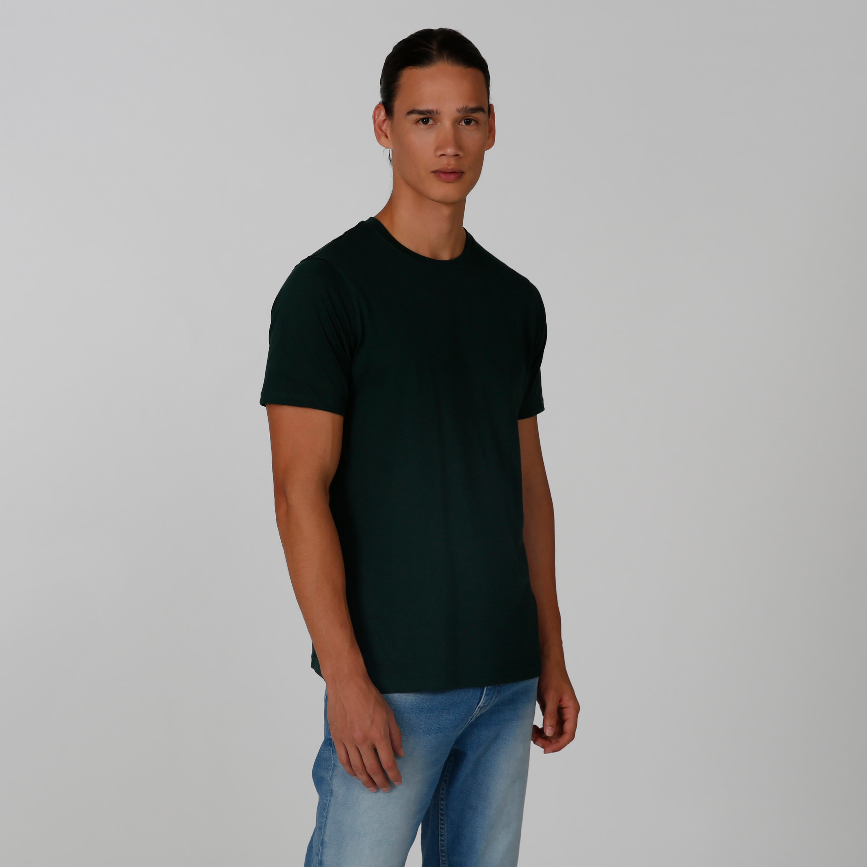 تيشيرت سادة بياقة مستديرة وأكمام قصيرة-men-clothing-tshirtsandpolos-tshirts-image-13