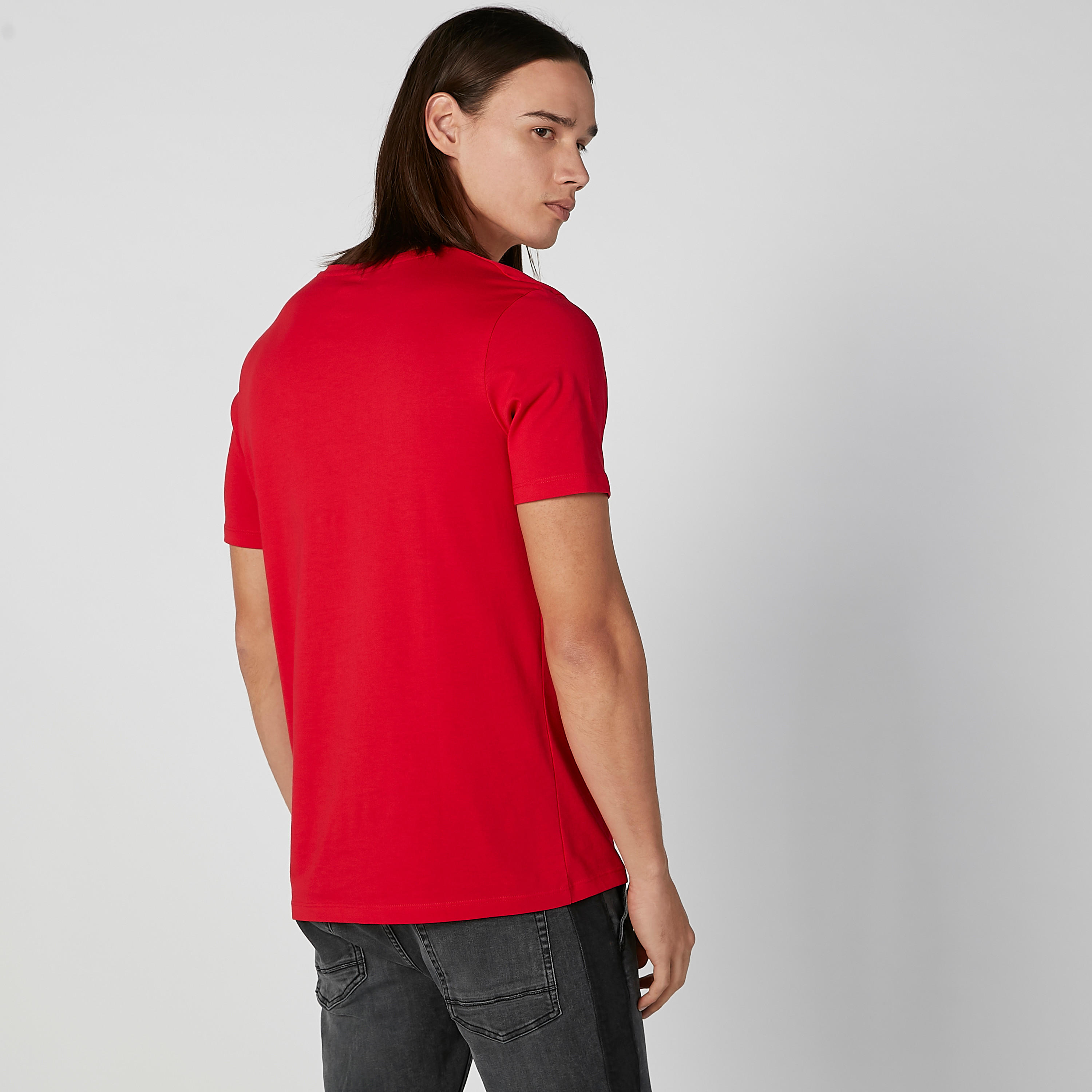تيشيرت سادة بياقة V وأكمام قصيرة-men-clothing-tshirtsandpolos-tshirts-image-2