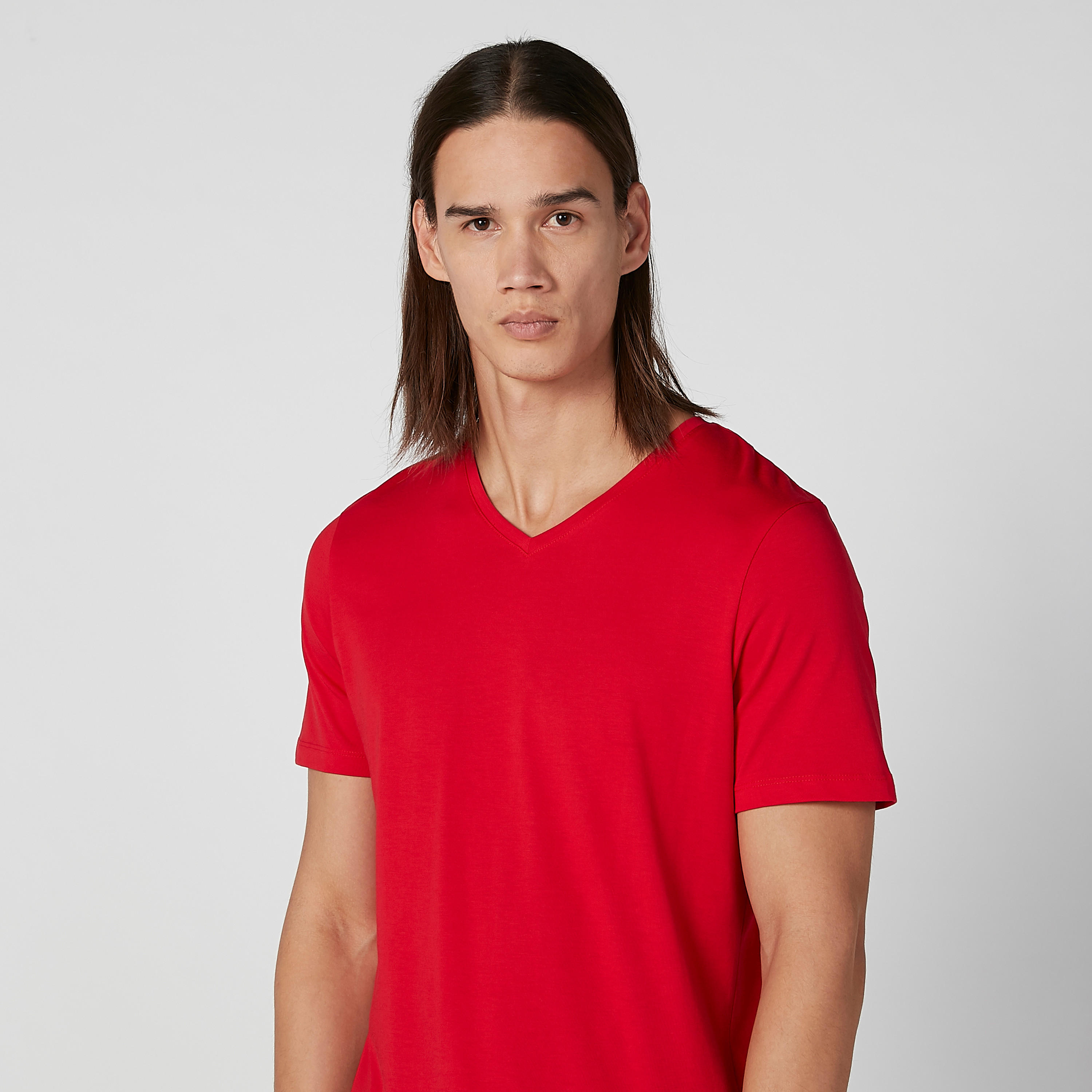 تيشيرت سادة بياقة V وأكمام قصيرة-men-clothing-tshirtsandpolos-tshirts-image-1
