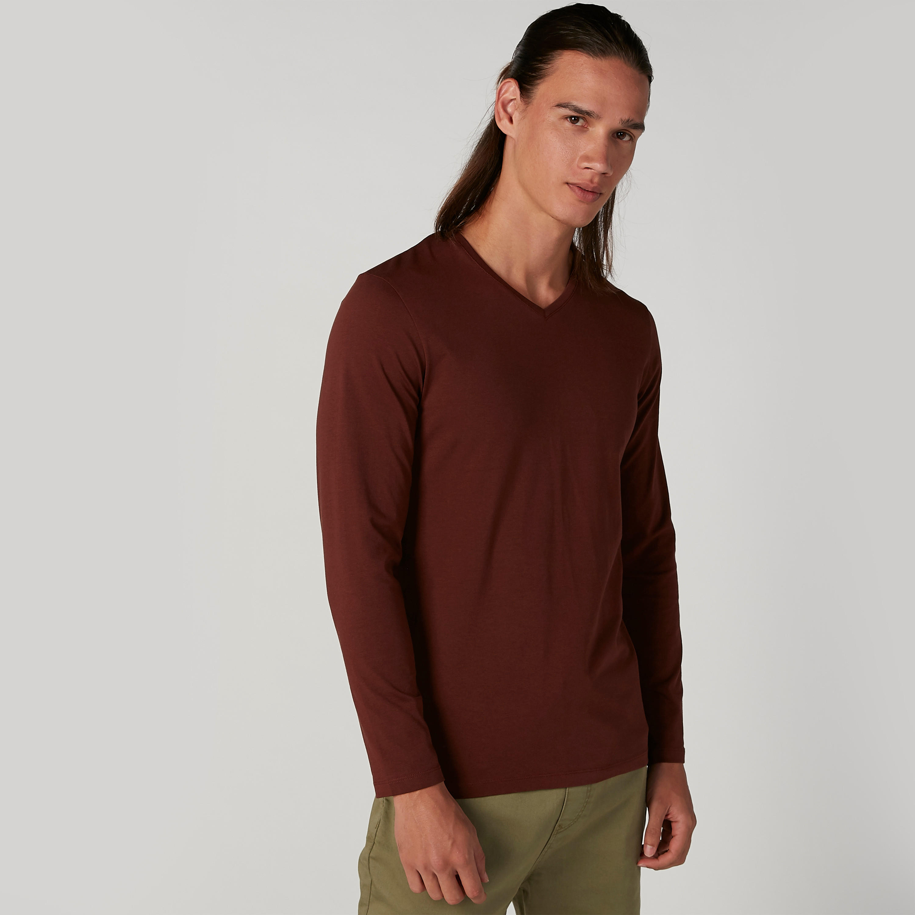 تيشيرت سادة بياقة V وأكمام طويلة-men-clothing-tshirtsandpolos-tshirts-image-3