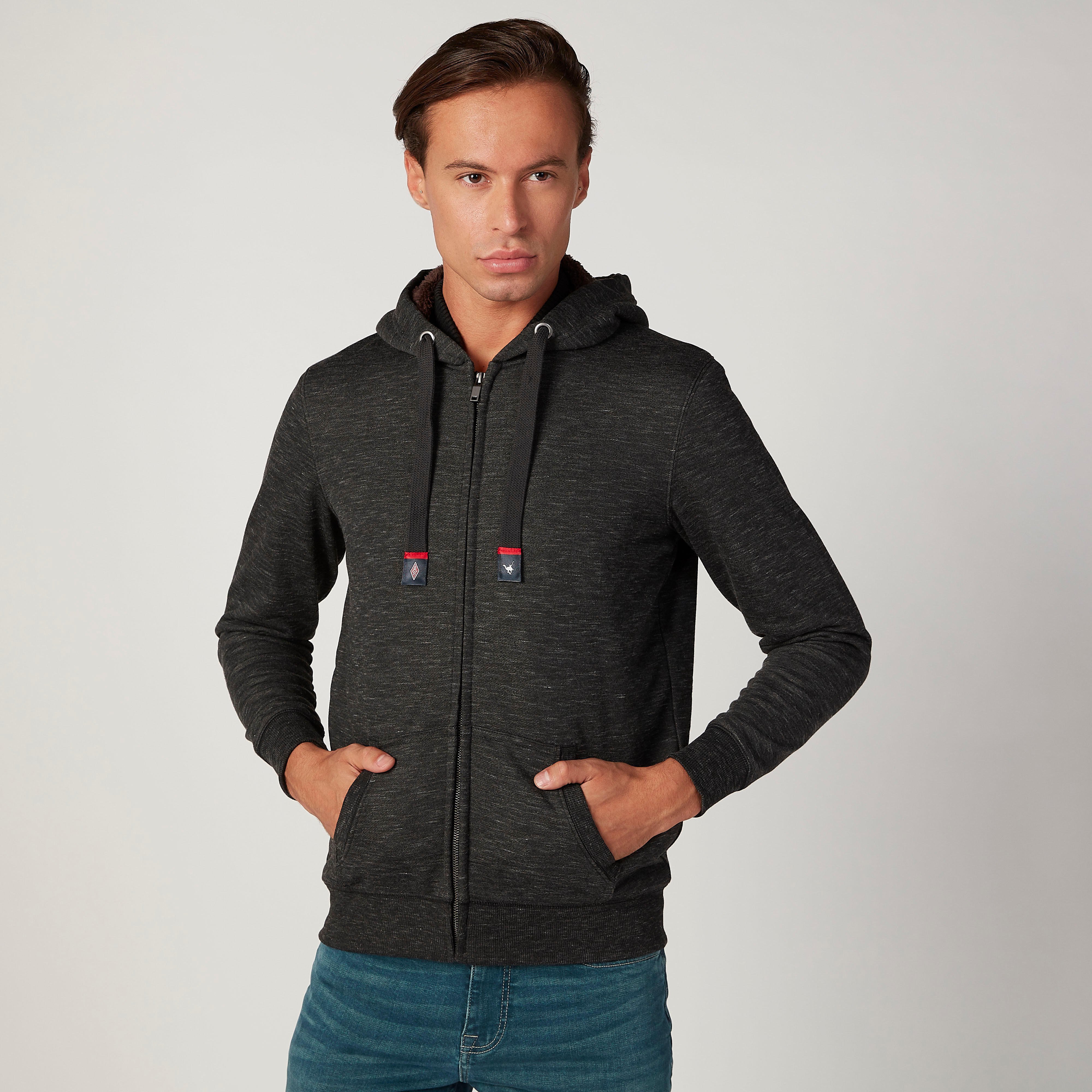 جاكيت بارز الملمس بقبّعة وأكمام طويلة-men-clothing-jacketsandblazers-jackets-image-1