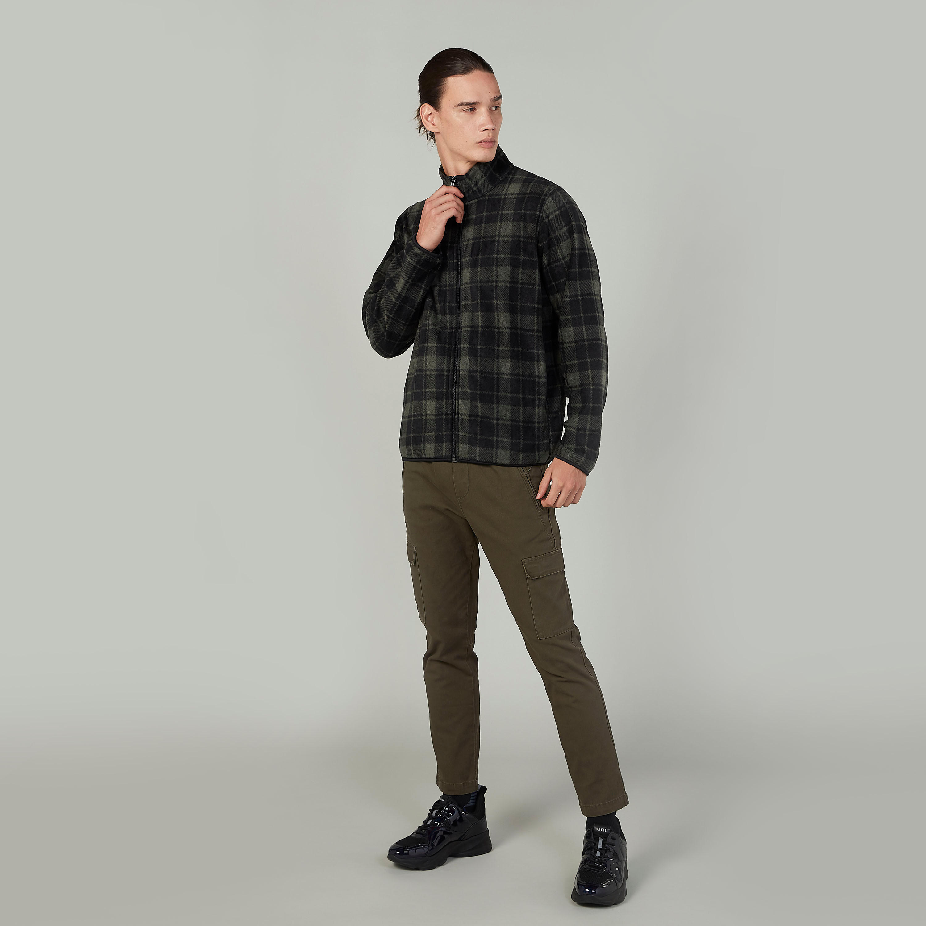 جاكيت كاروهات بياقة عالية وأكمام طويلة-men-clothing-jacketsandblazers-jackets-image-2