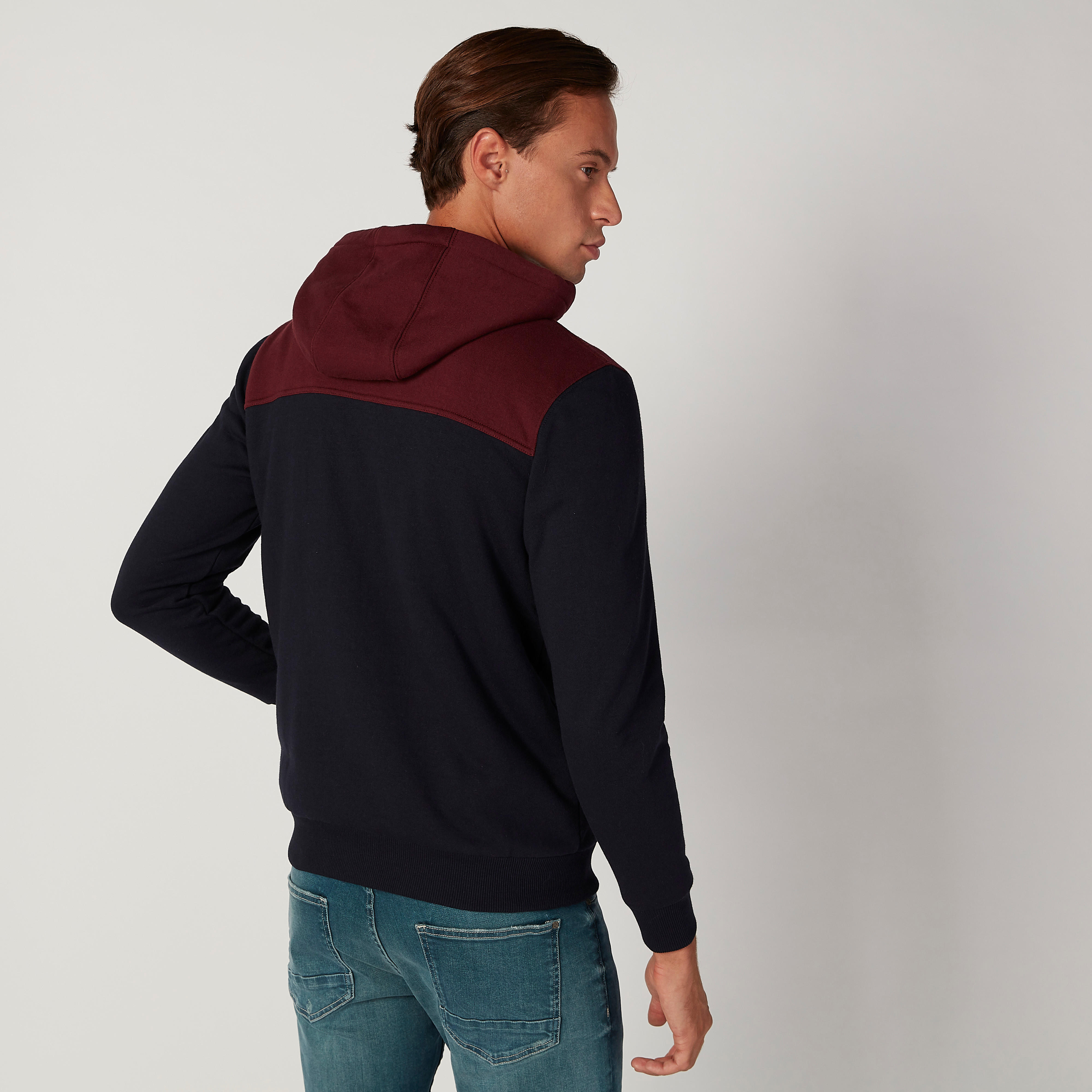 جاكيت بارز الملمس بقبّعة وأكمام طويلة-men-clothing-jacketsandblazers-jackets-image-4