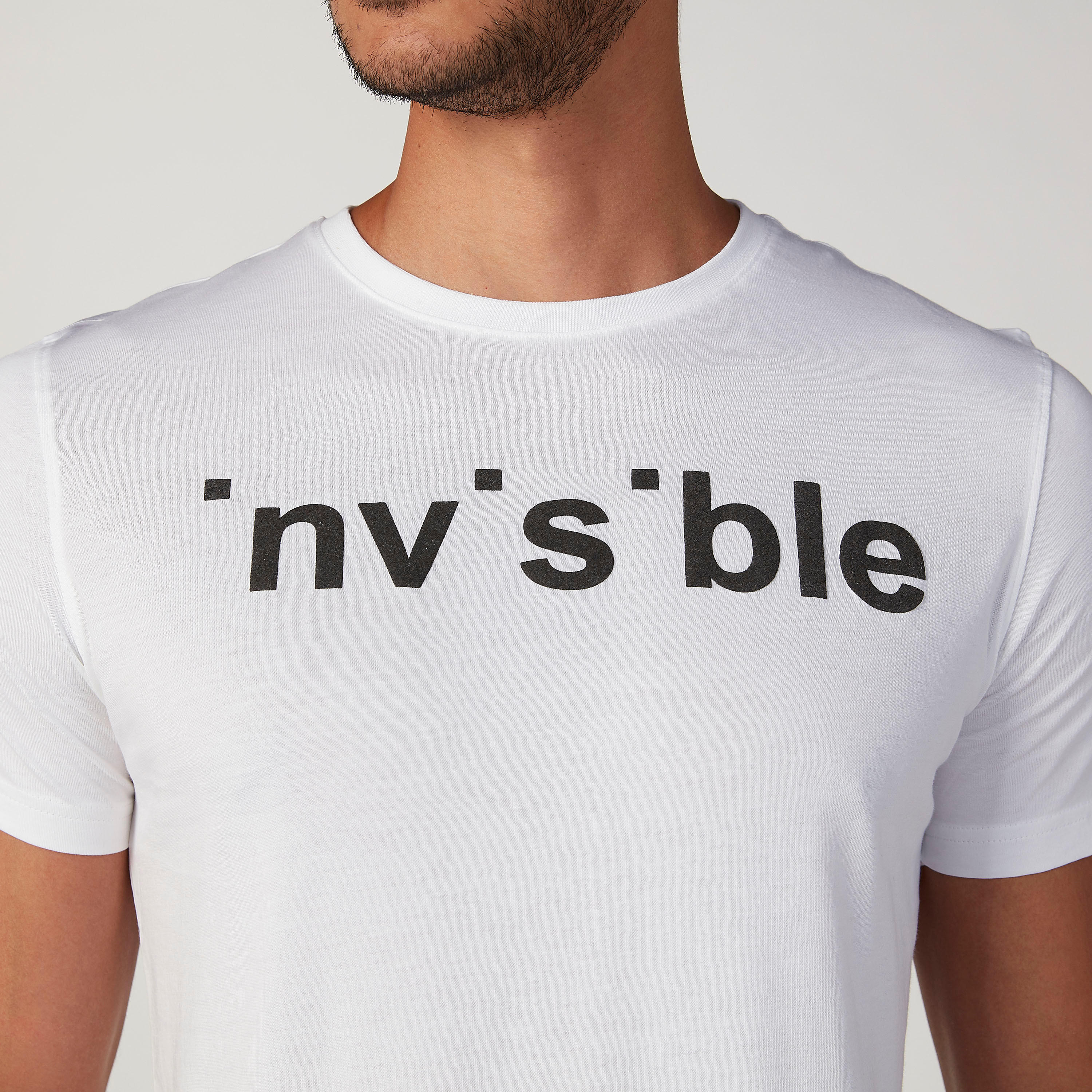 تيشيرت سليم فيت بياقة ضيّقة وأكمام قصيرة وطبعات-men-clothing-tshirtsandpolos-tshirts-image-3