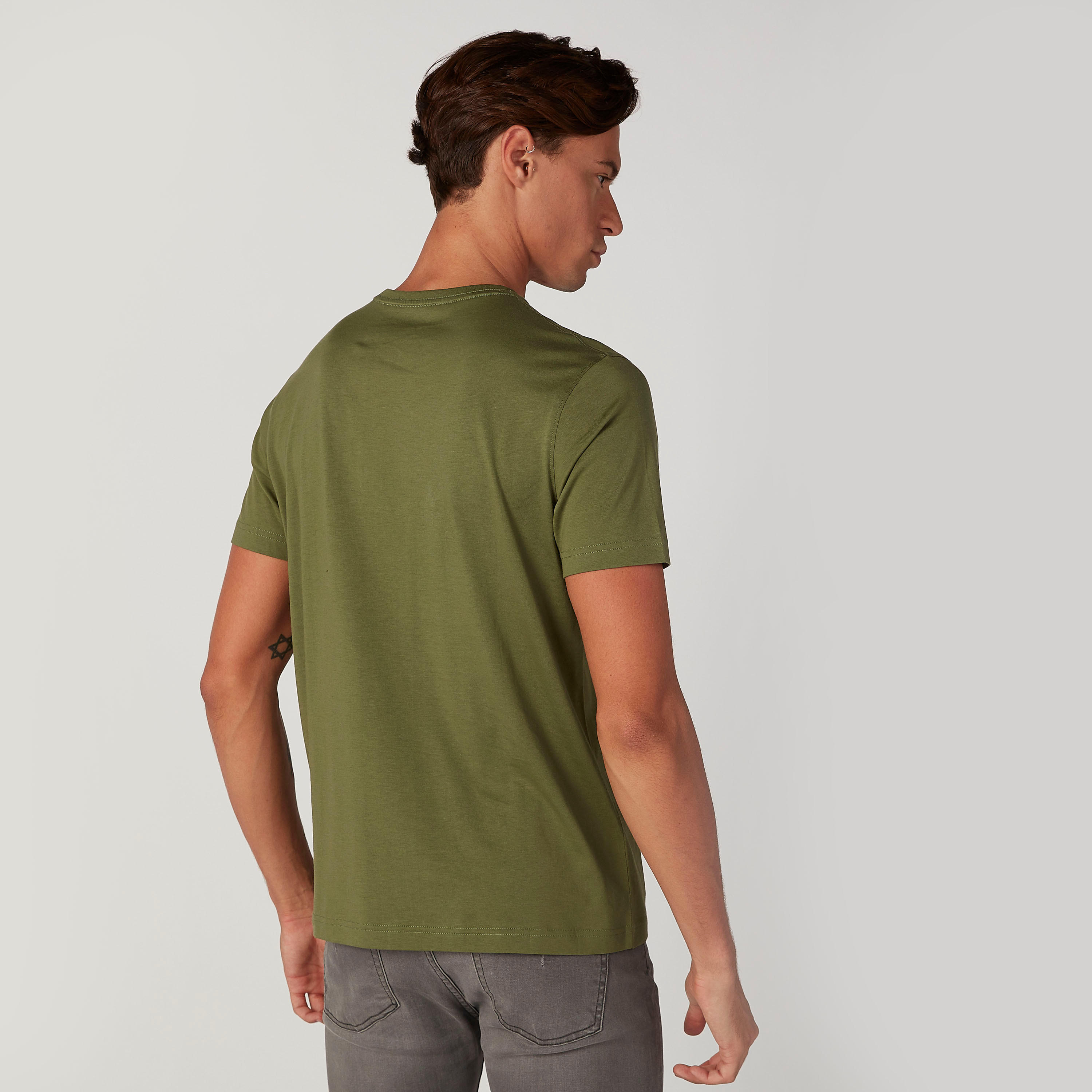 تيشيرت سليم فيت بياقة ضيّقة وأكمام قصيرة وطبعات-men-clothing-tshirtsandpolos-tshirts-image-4