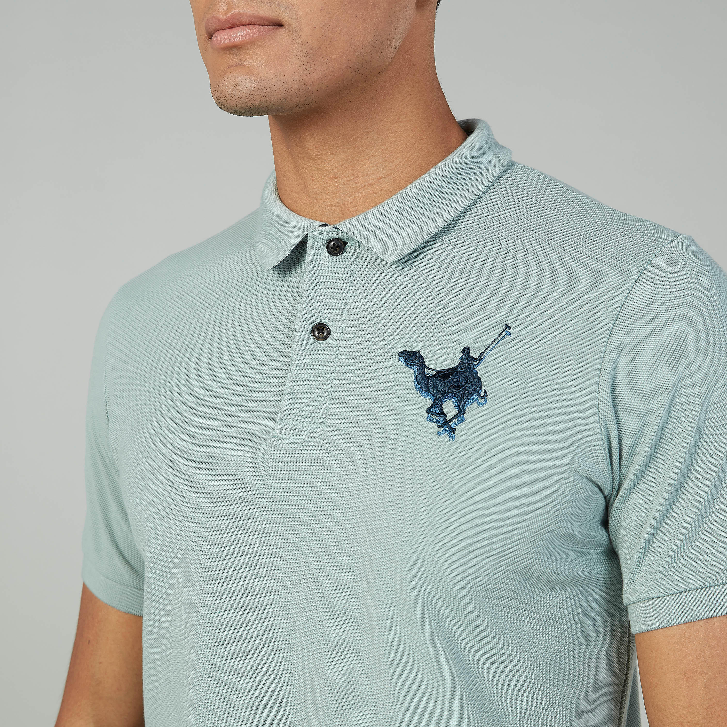 تيشيرت مستدام سليم مطرّز بياقة بولو-men-clothing-tshirtsandpolos-polos-image-3