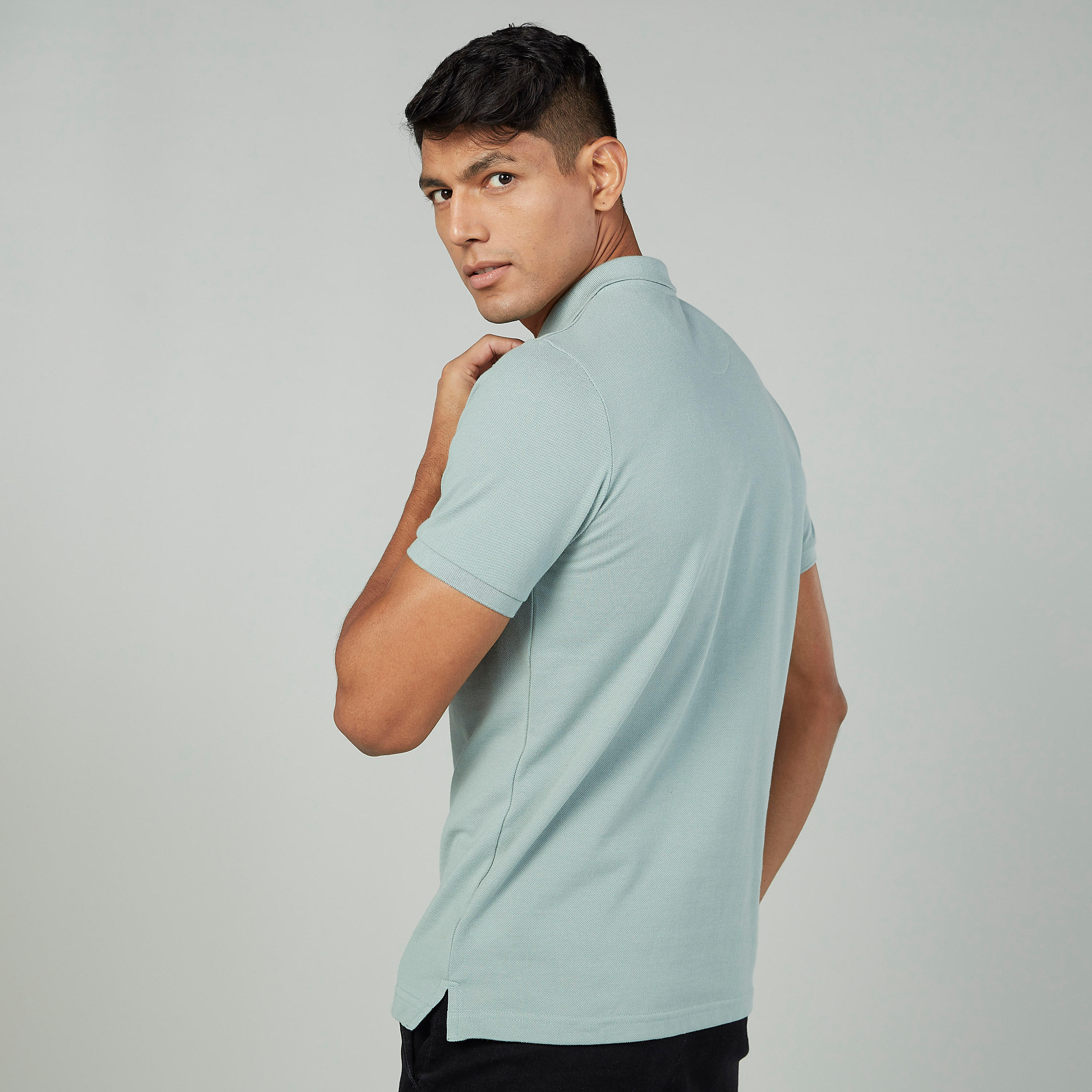 تيشيرت مستدام سليم مطرّز بياقة بولو-men-clothing-tshirtsandpolos-polos-image-4