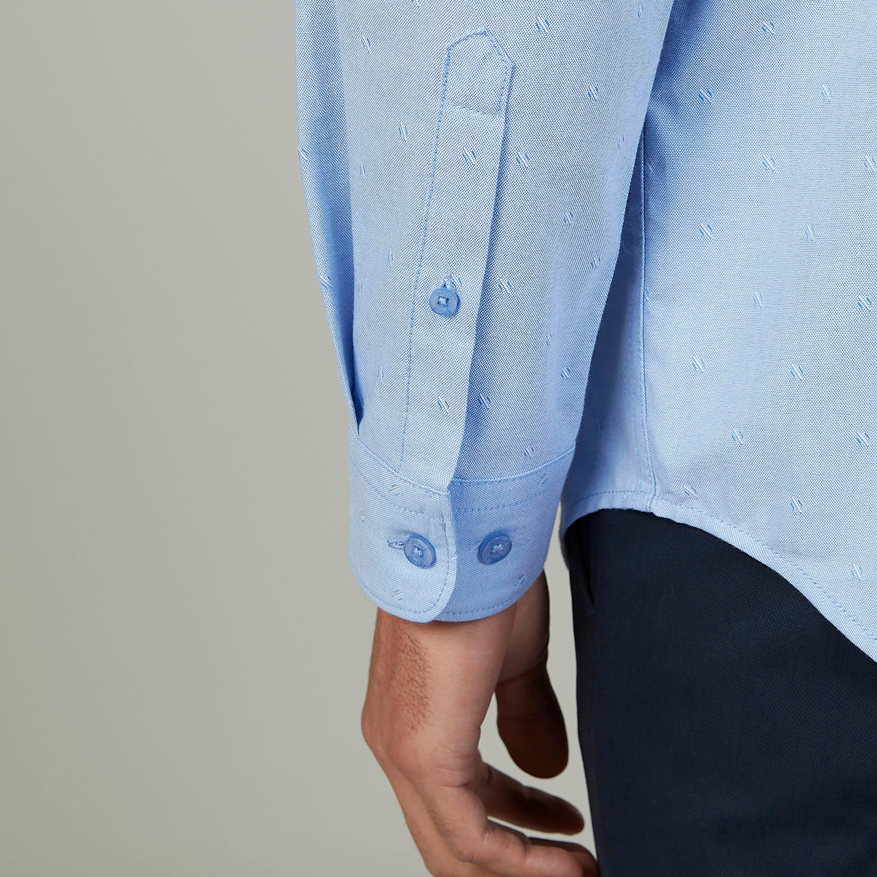 تيشيرت مستدام سليم بياقة ضيّقة وطبعات ميكي ماوس -men-clothing-shirts-image-3