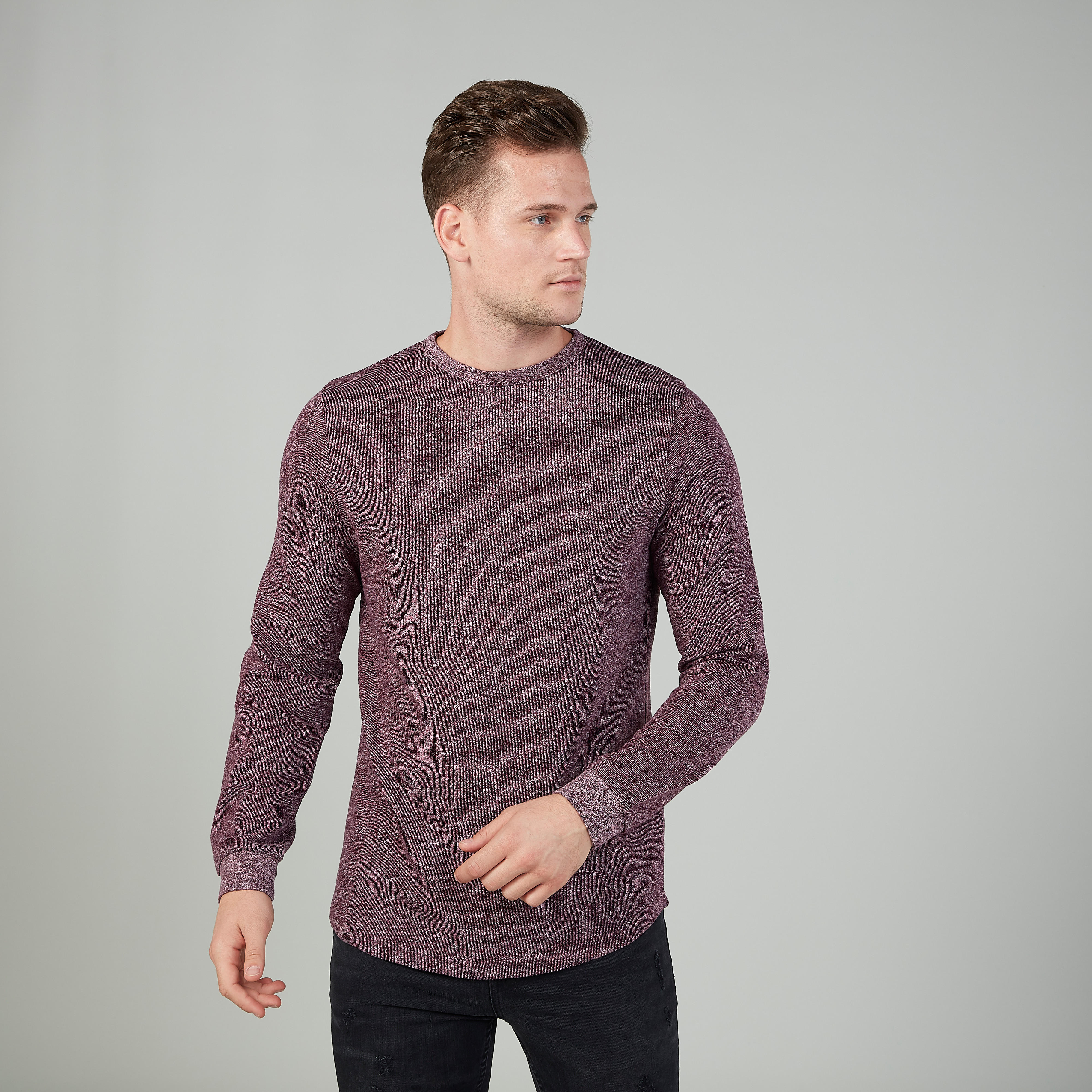 تيشيرت مستدام سليم بارز الملمس بياقة ضيّقة وأكمام طويلة -men-clothing-tshirtsandpolos-tshirts-image-1