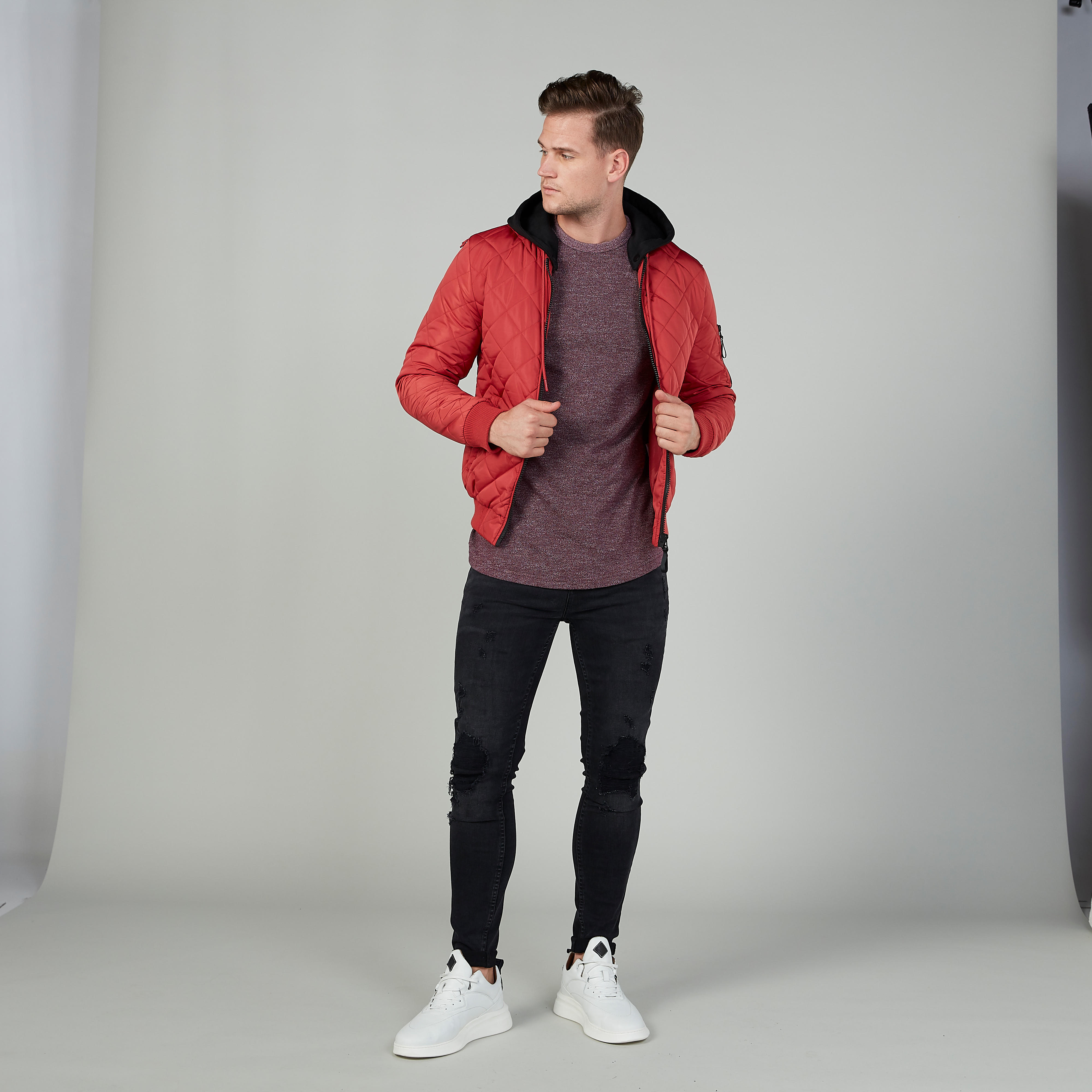 تيشيرت مستدام سليم بارز الملمس بياقة ضيّقة وأكمام طويلة -men-clothing-tshirtsandpolos-tshirts-image-2