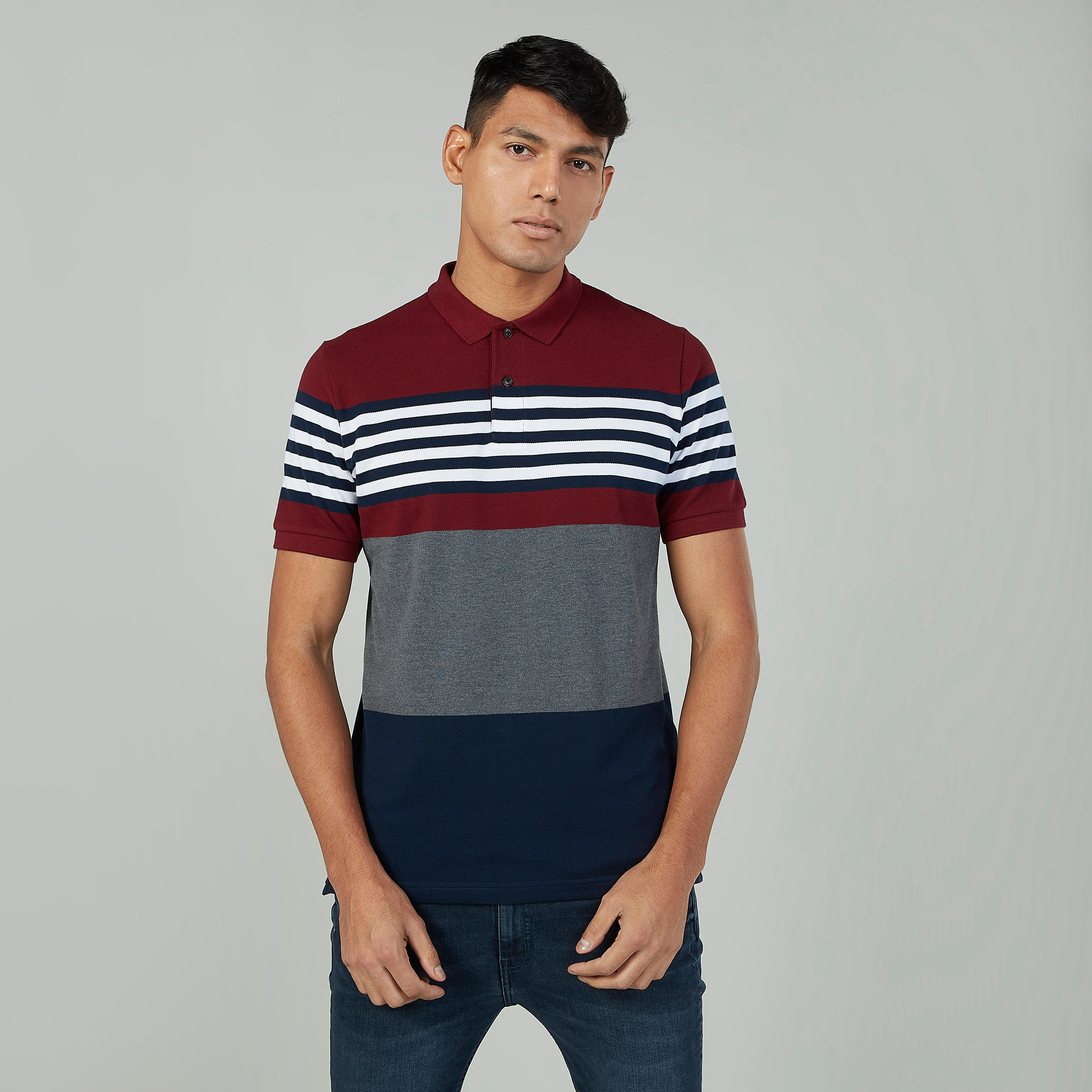 بلوزة تونيك مستدامة بأكمام جرس وأربطة وطبعات -men-clothing-tshirtsandpolos-polos-image-1