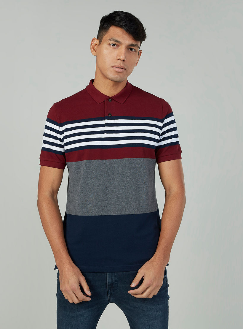 بلوزة تونيك مستدامة بأكمام جرس وأربطة وطبعات -men-clothing-tshirtsandpolos-polos-image-1