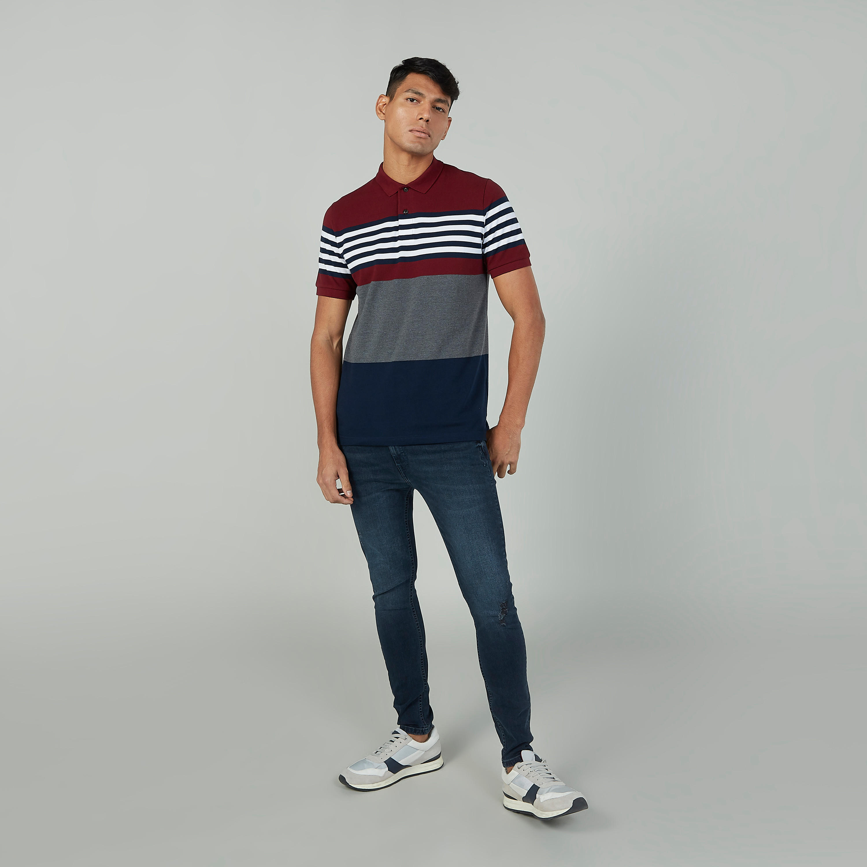 بلوزة تونيك مستدامة بأكمام جرس وأربطة وطبعات -men-clothing-tshirtsandpolos-polos-image-2