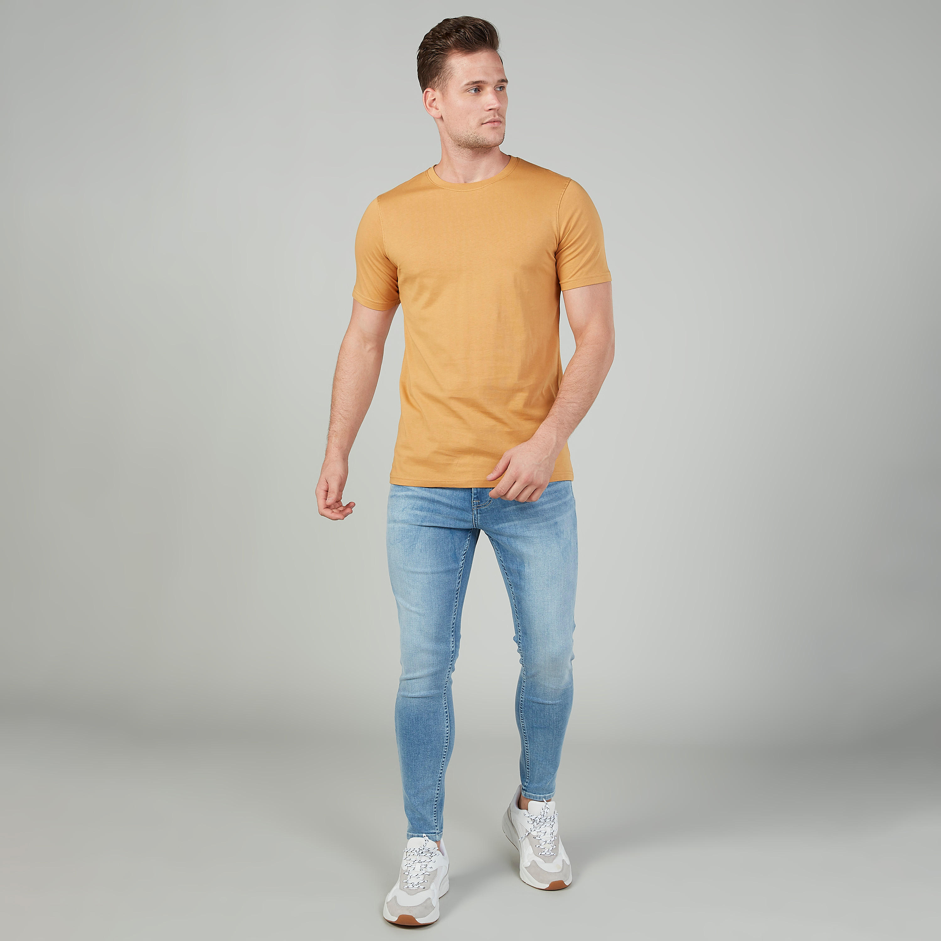 تيشيرت سادة بياقة مستديرة وأكمام قصيرة-men-clothing-tshirtsandpolos-tshirts-image-3