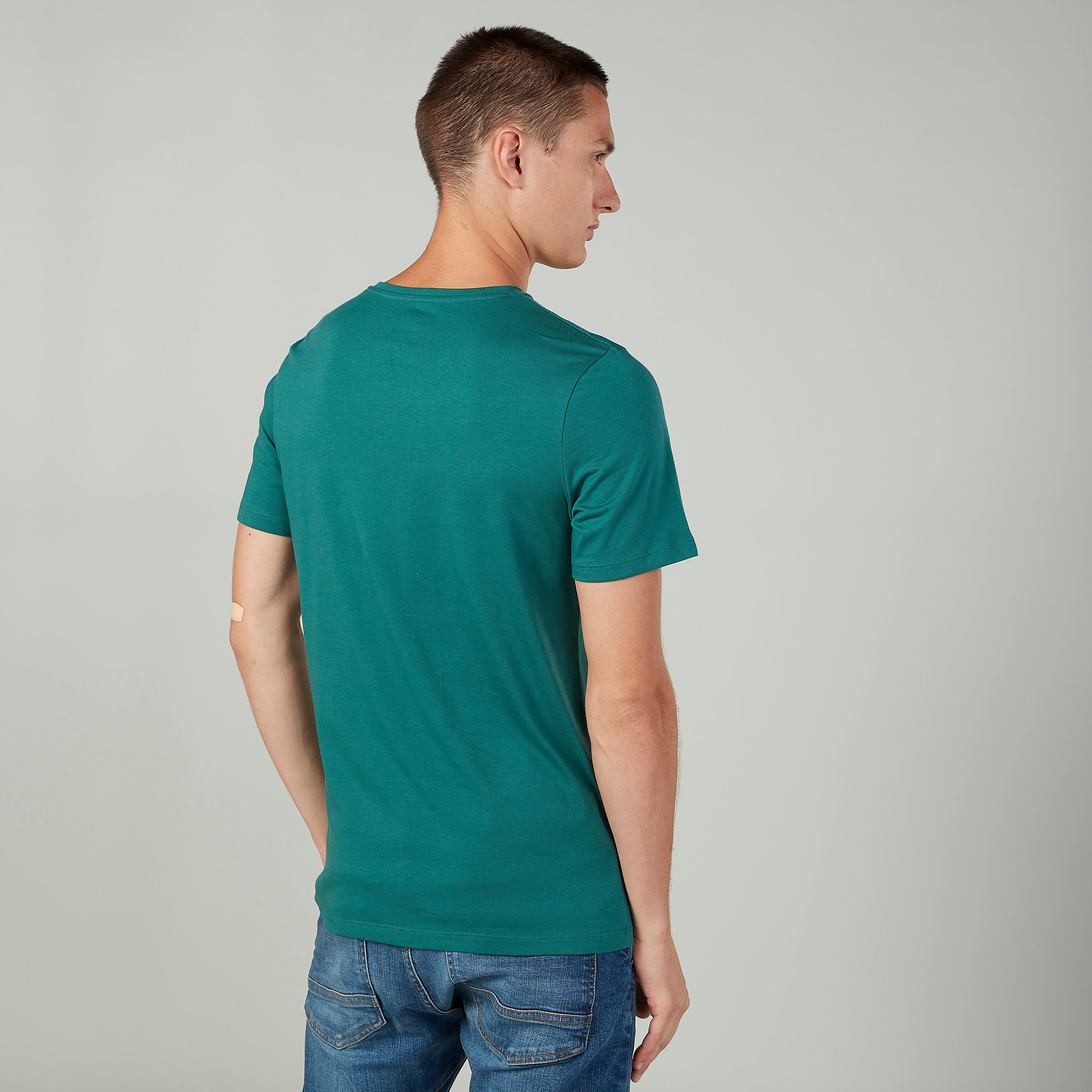تيشيرت سادة بياقة V وأكمام قصيرة-men-clothing-tshirtsandpolos-tshirts-image-2