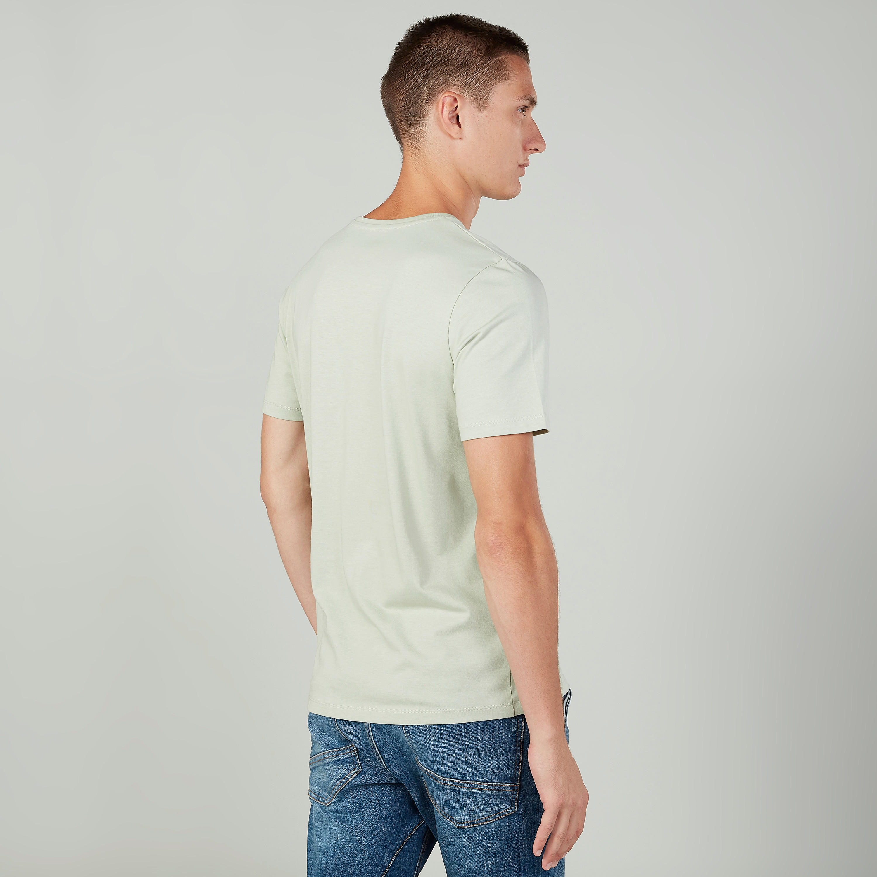 Solid V-Neck T-shirt with Short Sleeves-men-clothing-tshirtsandpolos-tshirts-image-3