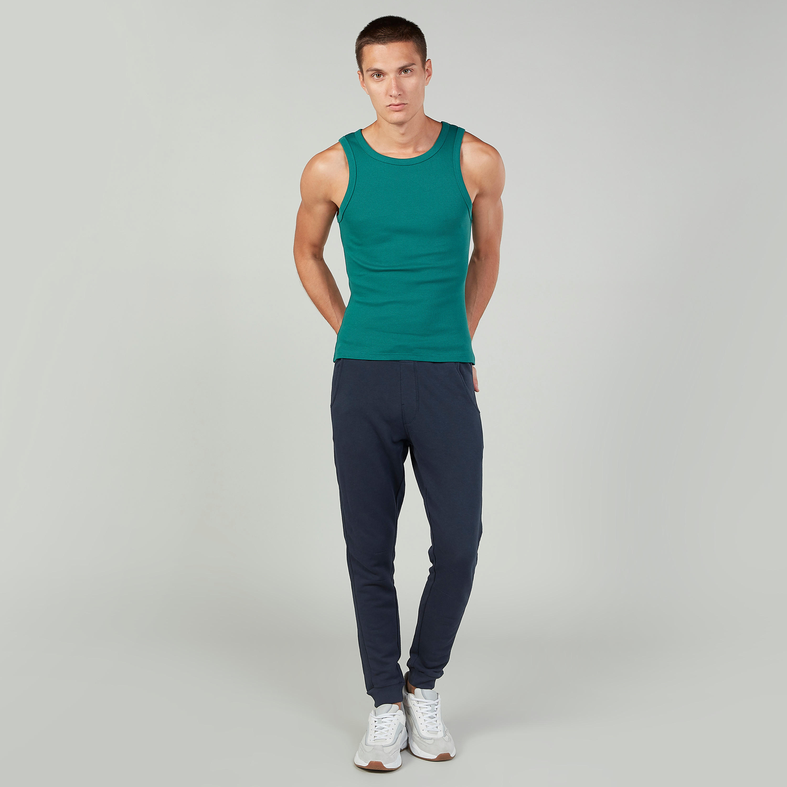 فيست بارز الملمس دون أكمام بياقة عميقة-men-clothing-tshirtsandpolos-vests-image-3