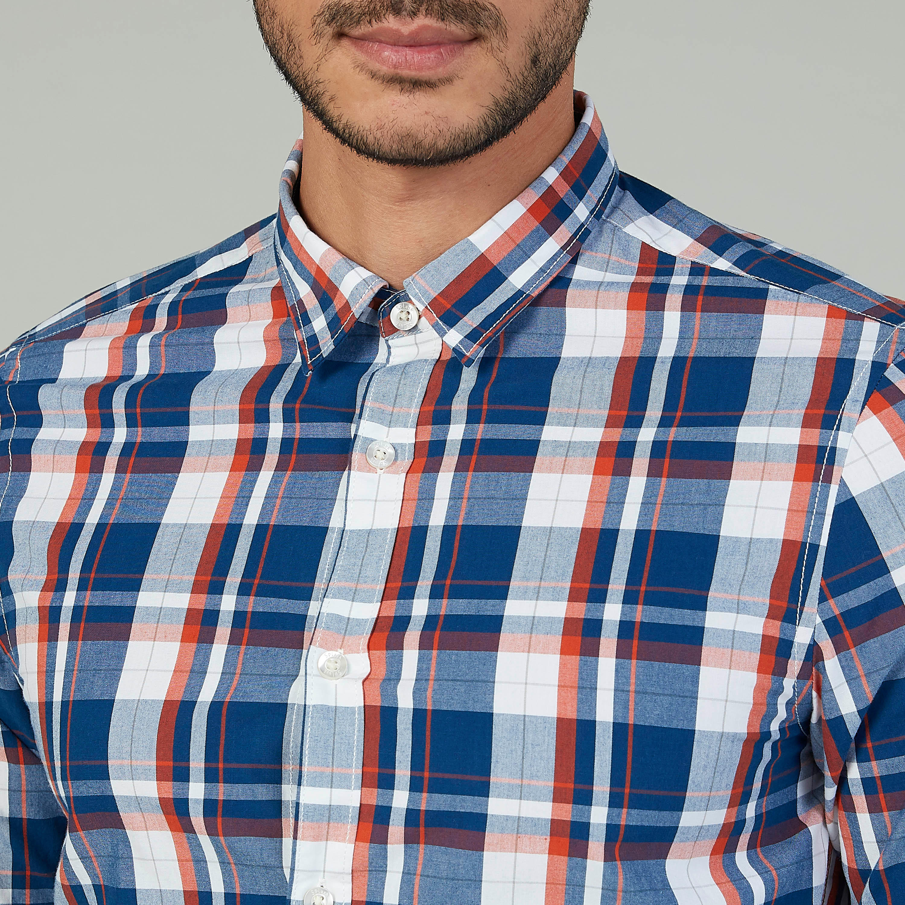 قميص كاروهات بقصّة سليم وياقة عادية وأكمام طويلة-men-clothing-shirts-image-3
