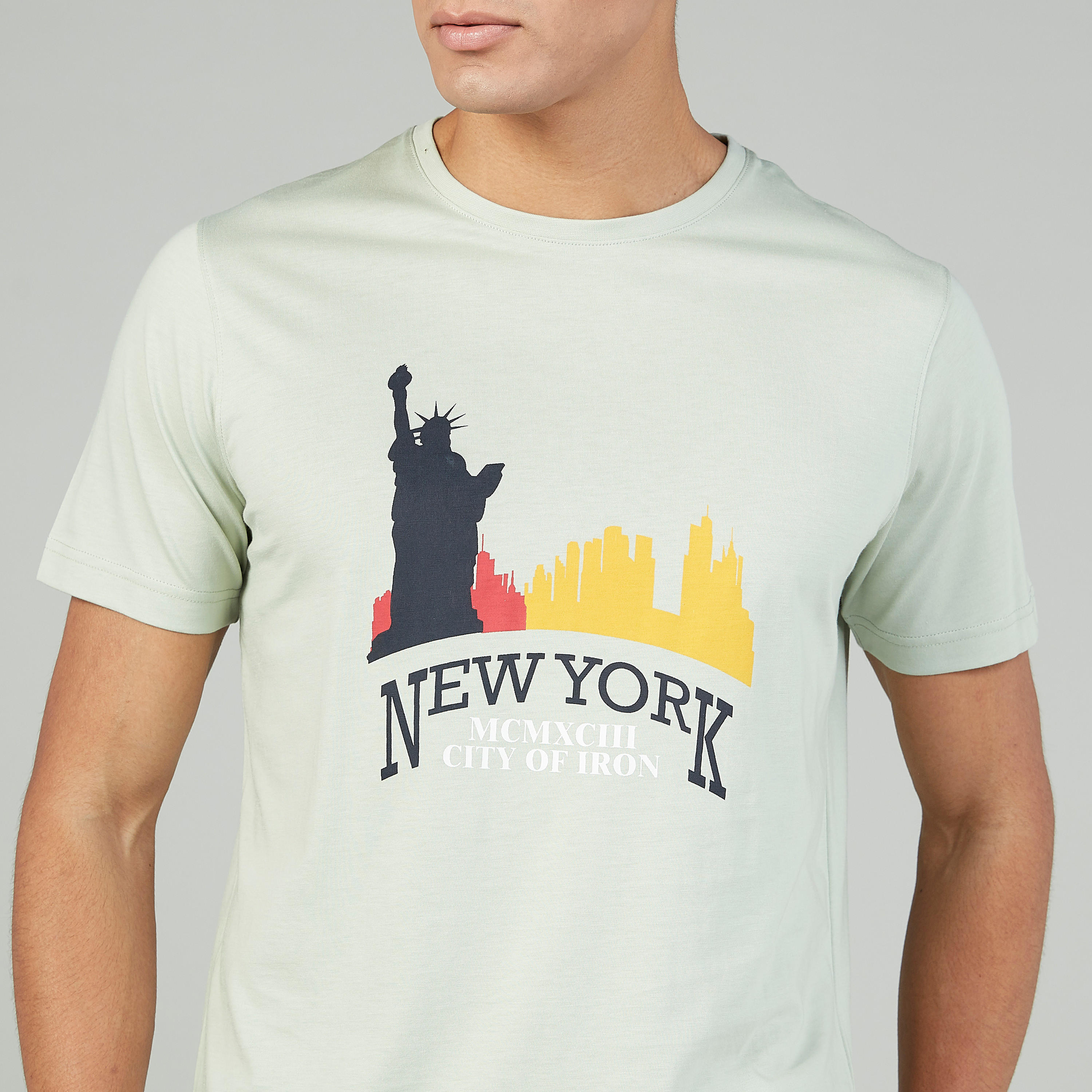بنطلون رياضي مستدام طويل بارز الملمس بخصر مرن وجيوب-men-clothing-tshirtsandpolos-tshirts-image-3