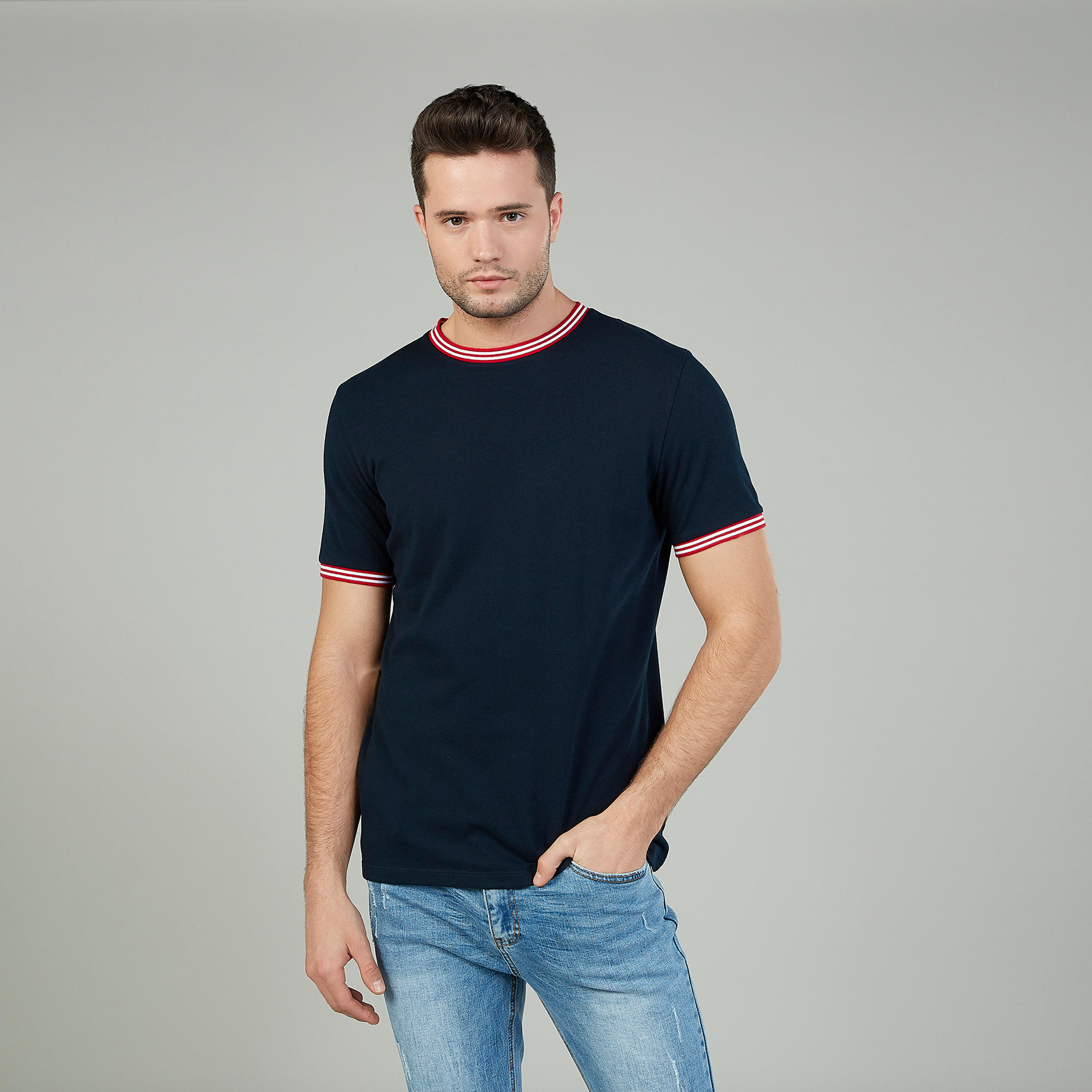 تيشيرت سليم سادة بياقة ضيّقة وأكمام قصيرة-men-clothing-tshirtsandpolos-tshirts-image-5
