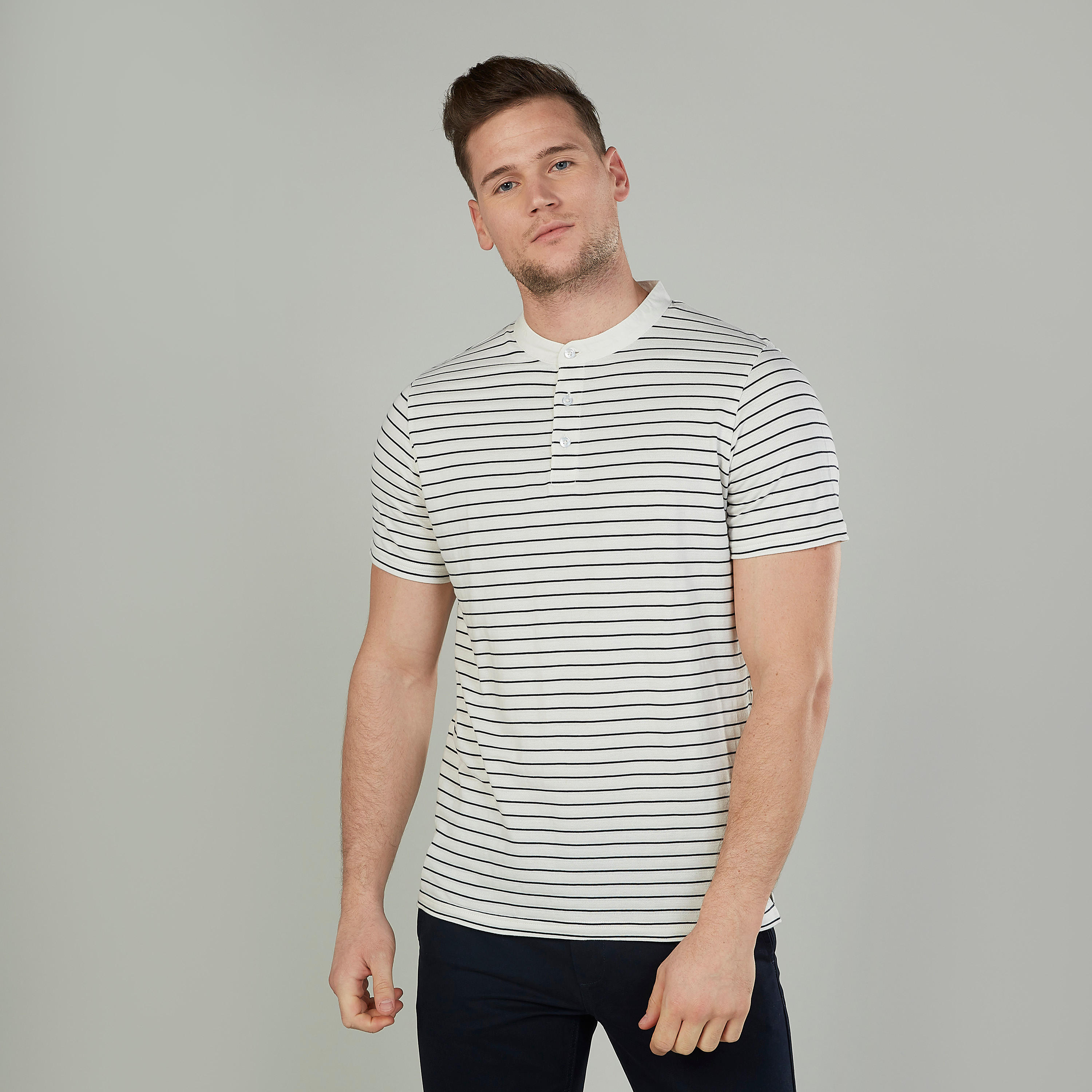 تيشيرت مخطط سليم بياقة هينلي وأكمام قصيرة-men-clothing-tshirtsandpolos-tshirts-image-1