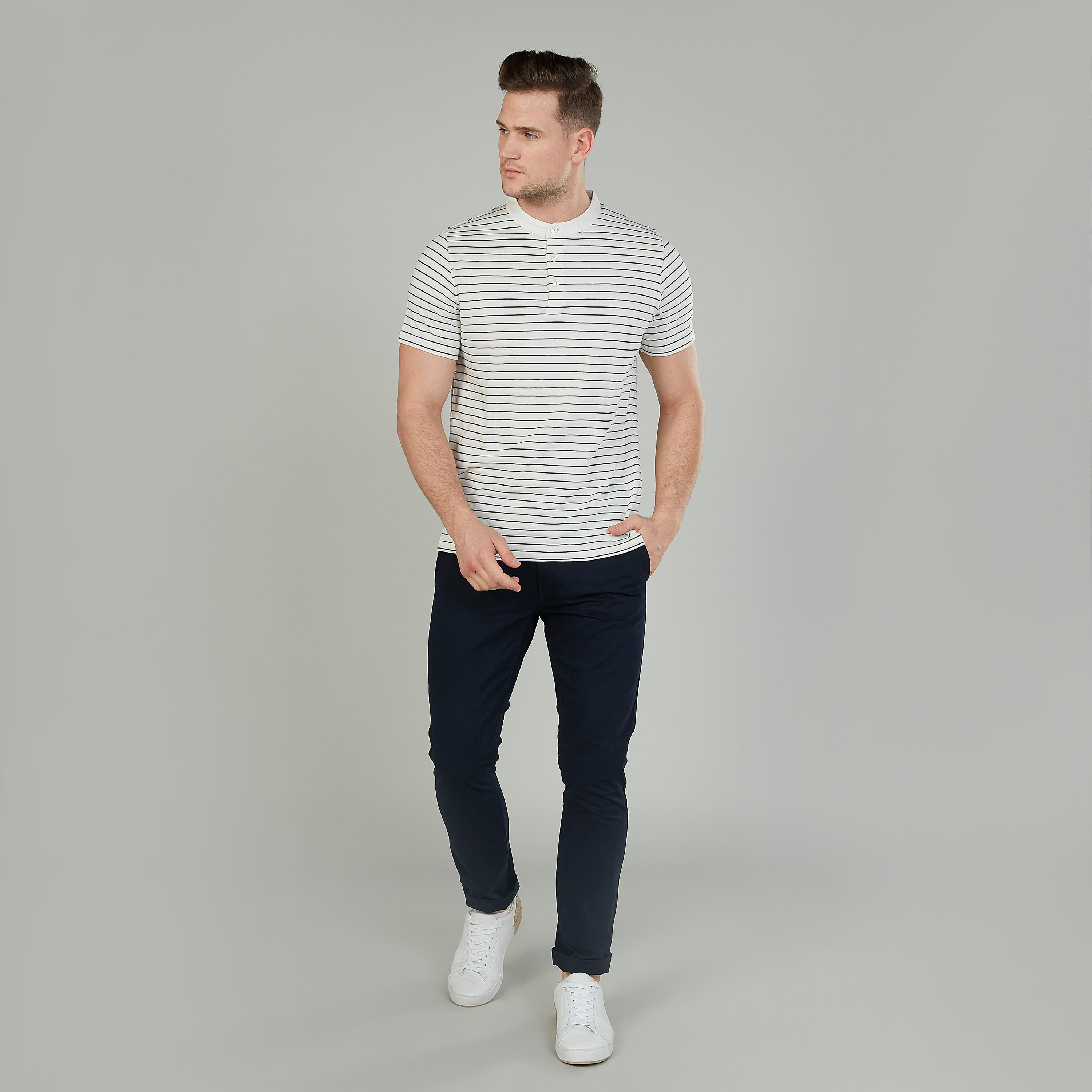 تيشيرت مخطط سليم بياقة هينلي وأكمام قصيرة-men-clothing-tshirtsandpolos-tshirts-image-2