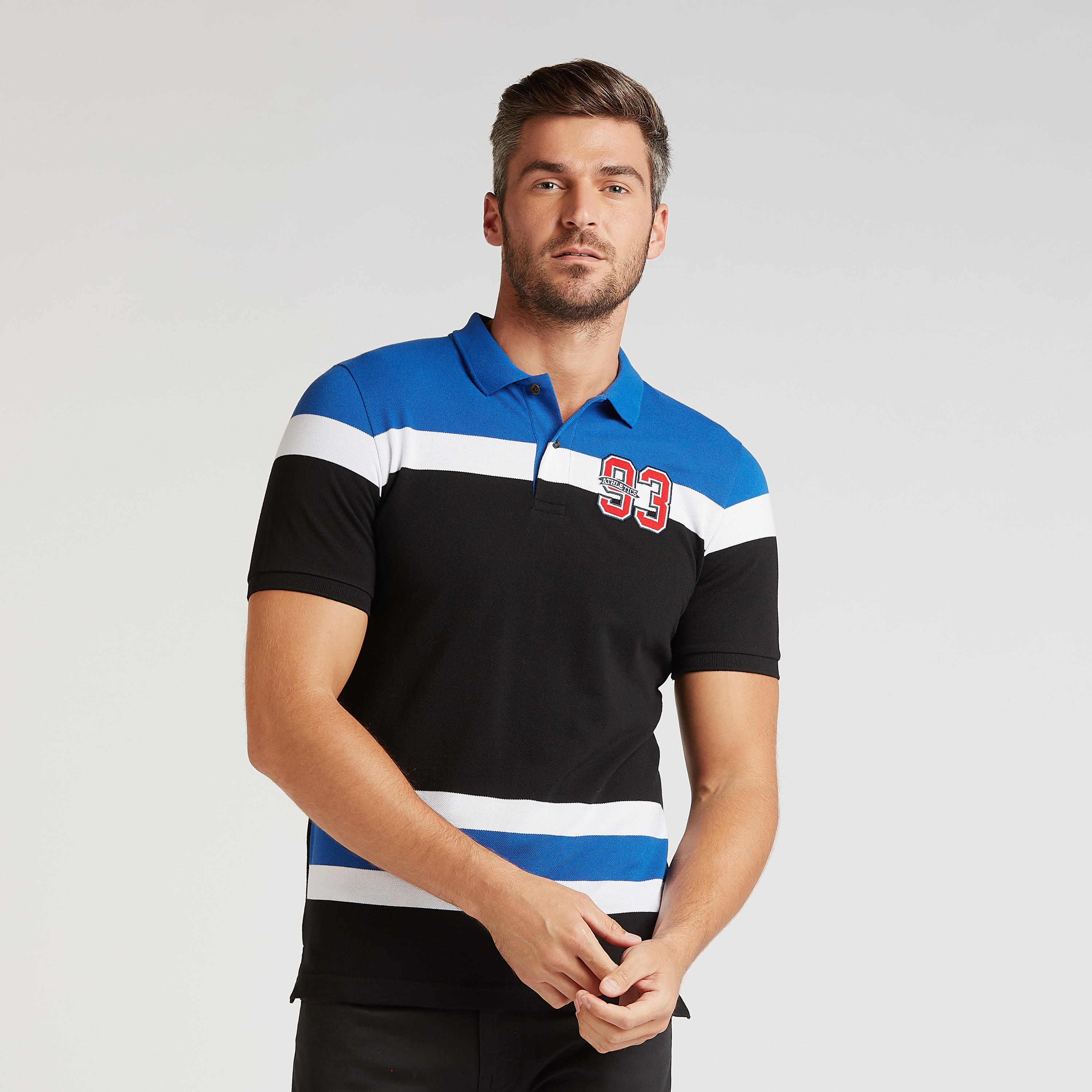 تيشيرت بولو سليم بتفاصيل مخطّطة وأكمام قصيرة-men-clothing-tshirtsandpolos-polos-image-1