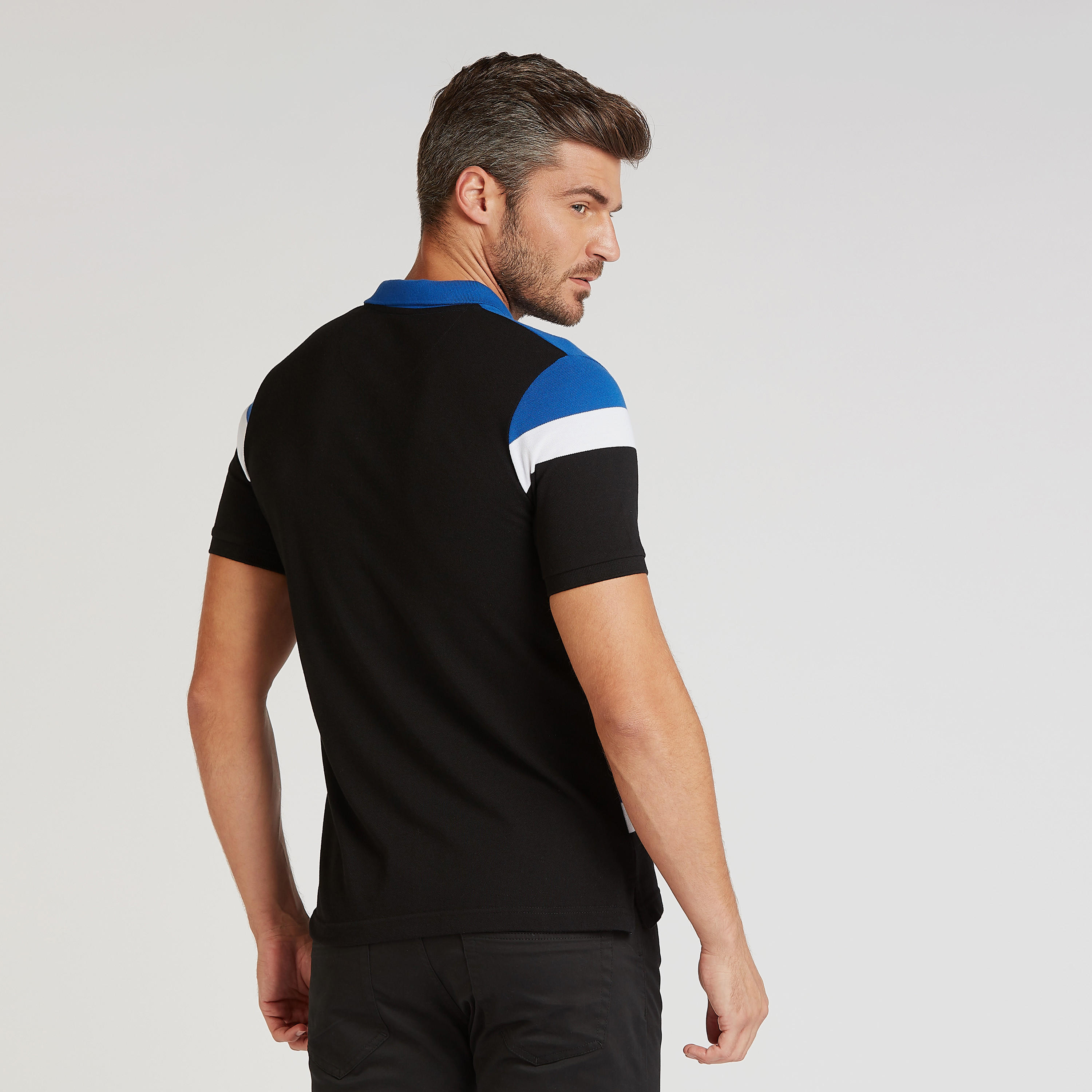 تيشيرت بولو سليم بتفاصيل مخطّطة وأكمام قصيرة-men-clothing-tshirtsandpolos-polos-image-4