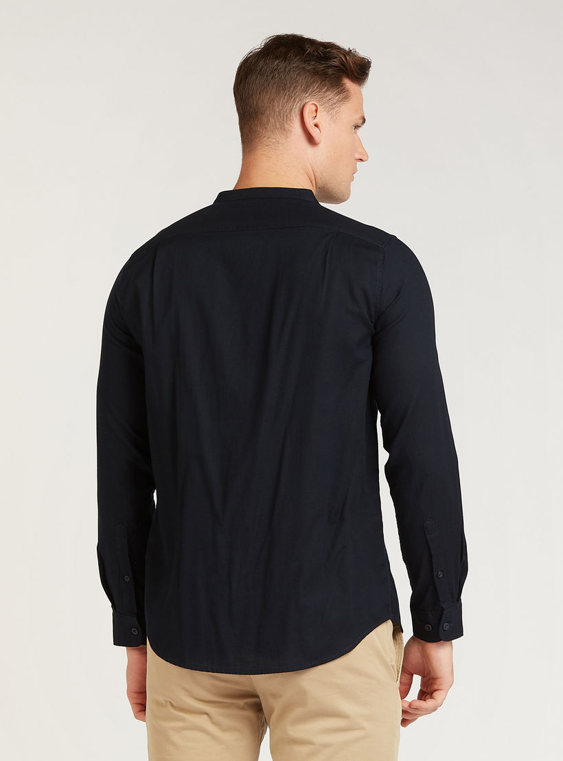 قميص سادة بياقة ماندارين وأكمام طويلة-men-clothing-shirts-image-2